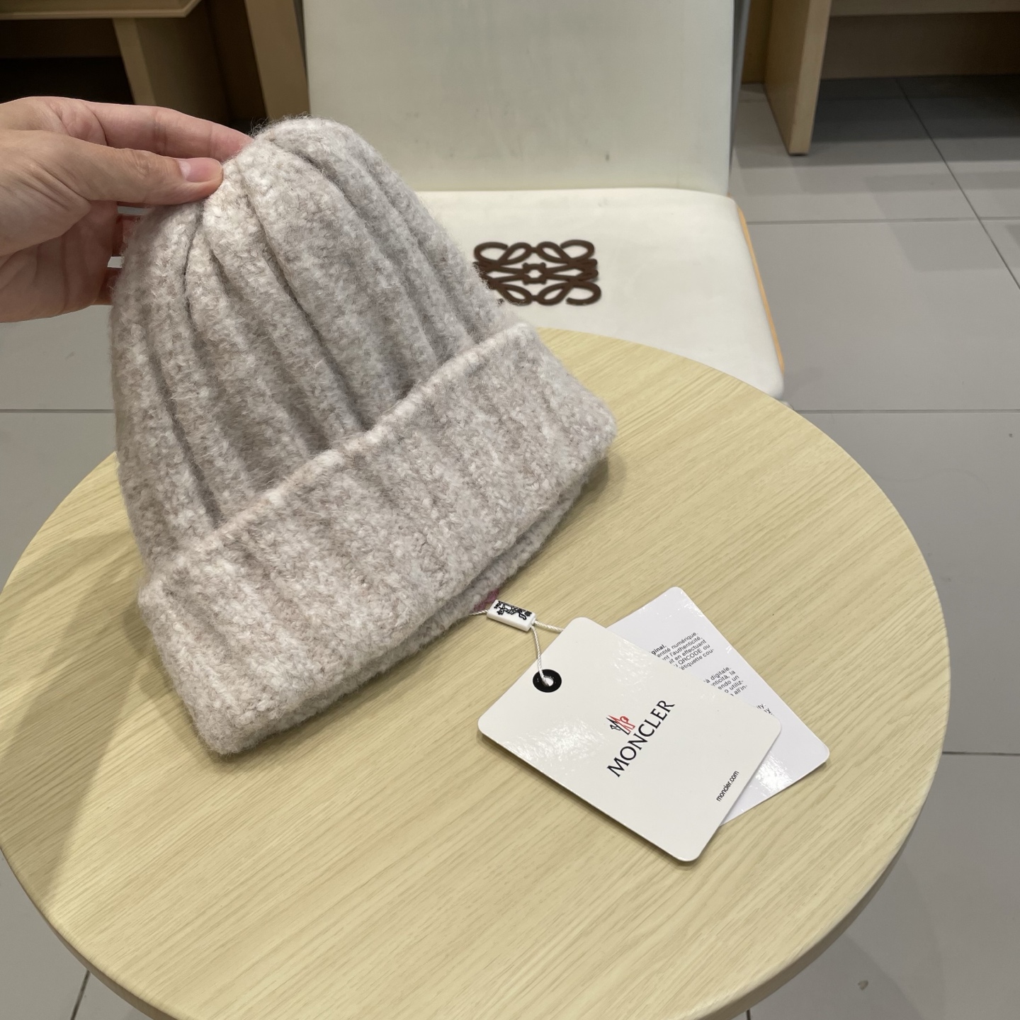  蒙口Moncler盟可睐💥官网经典针织帽，原单复刻.非常柔软亲肤，弹性很好💓有质感又非常百搭的款式~保