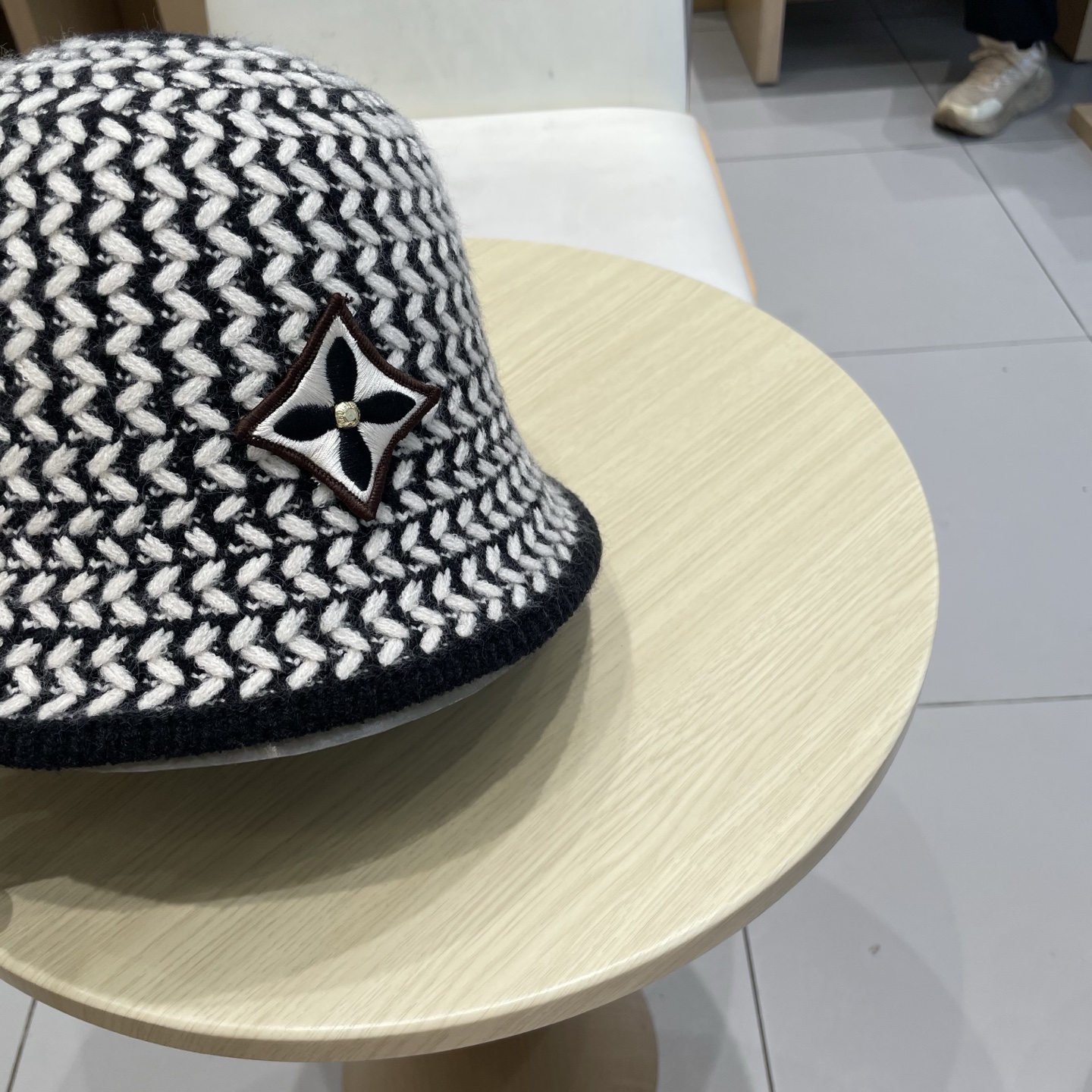 🧢路易威登棒球帽 LouisVuitton😍新款毛线帽，针织渔夫帽，手抓帽