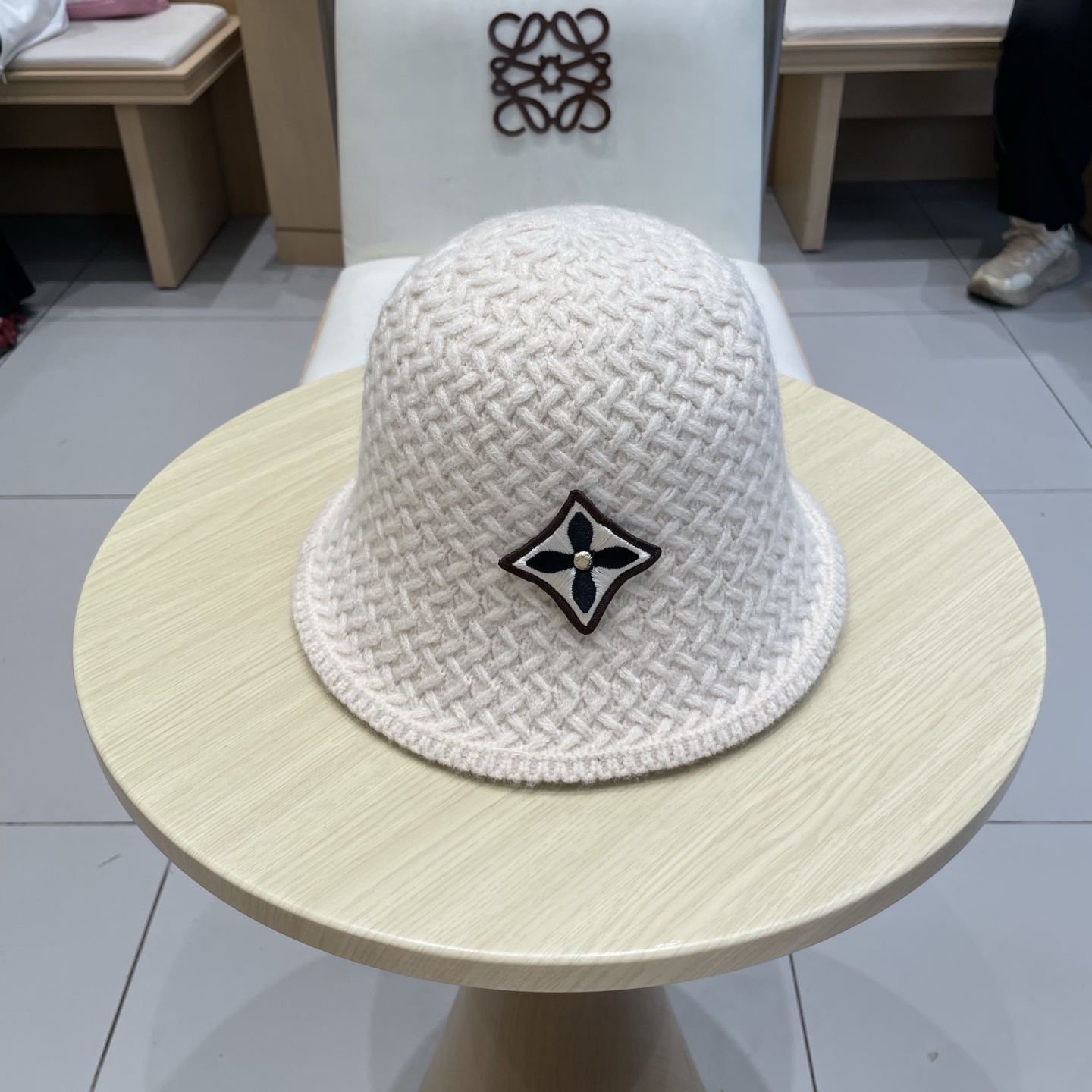NO:670779,Louis Vuitton baseball cap LouisVuitton new wool hat, knitted fisherman hat, clutch hat hat fisherman hat baseball cap knitted hat, hat, louis vuitton, louis vuitton, espadrilles, hats19860909路易威登棒球帽 LouisVuitton新款毛线帽,针织渔夫帽,手抓帽帽子渔夫帽棒球帽针织帽,帽子,louis vuitton,louis vuitton,espadrilles,hats,hat