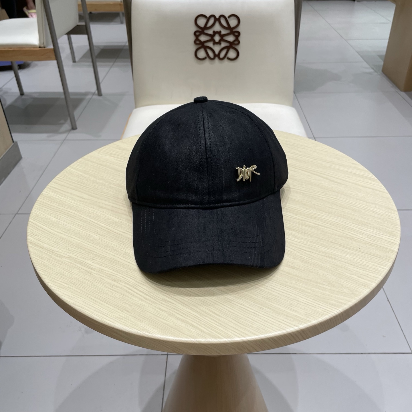  Dior 迪奥 新款原单棒球帽， 精致純也格调很有感觉，很酷很时尚，专柜断货热门，质量超赞