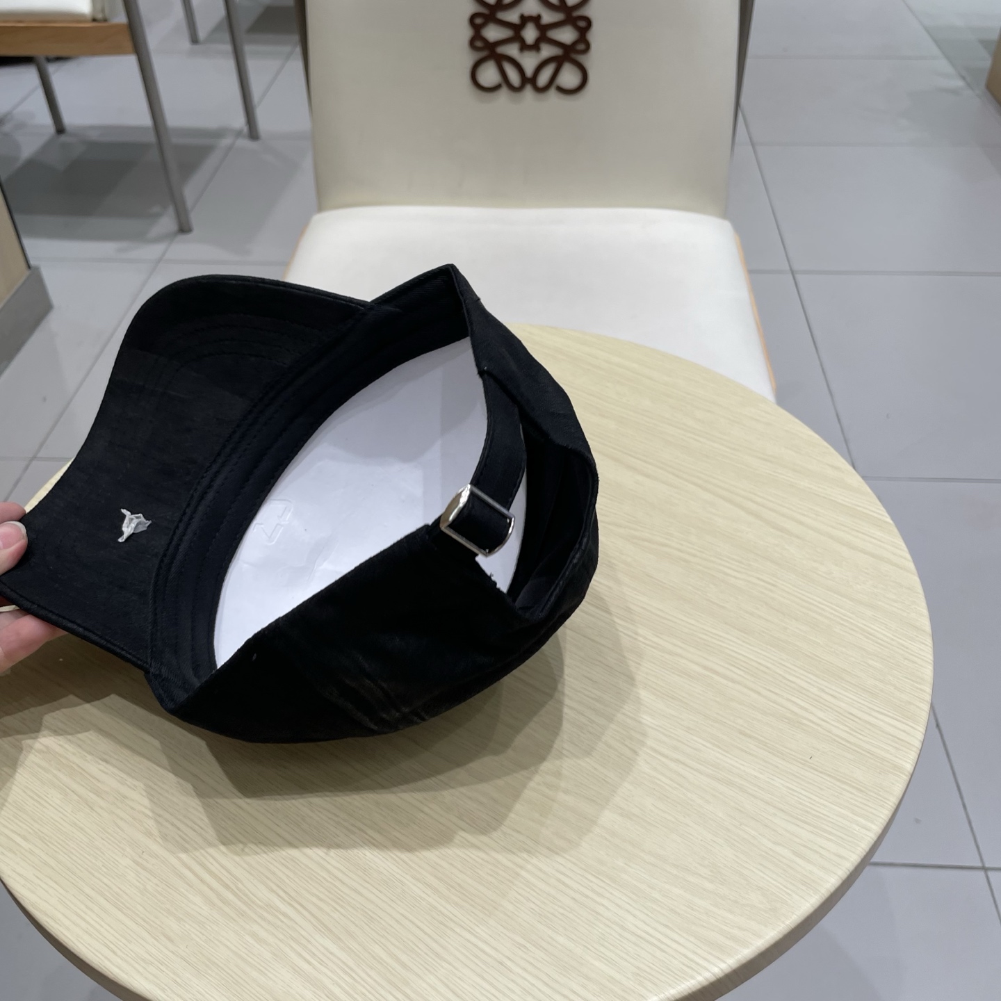  Dior 迪奥 新款原单棒球帽， 精致純也格调很有感觉，很酷很时尚，专柜断货热门，质量超赞