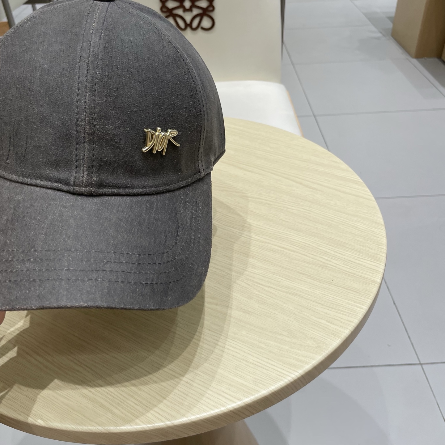  Dior 迪奥 新款原单棒球帽， 精致純也格调很有感觉，很酷很时尚，专柜断货热门，质量超赞