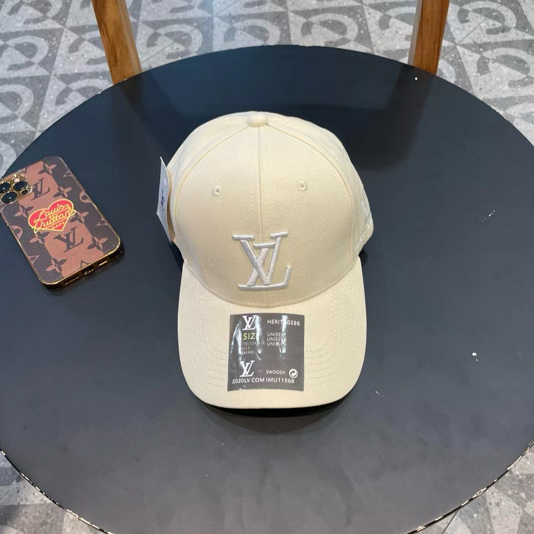  路易威登棒球帽LouisVuitton🧢  
LV棒球帽，简约大气，经典老花，男女用