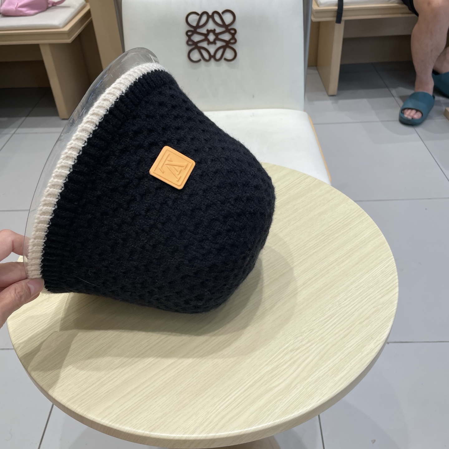 LV路易威登秋冬渔夫帽针织盆帽纯色韩版时尚百搭毛线帽子新款水桶帽网红ins