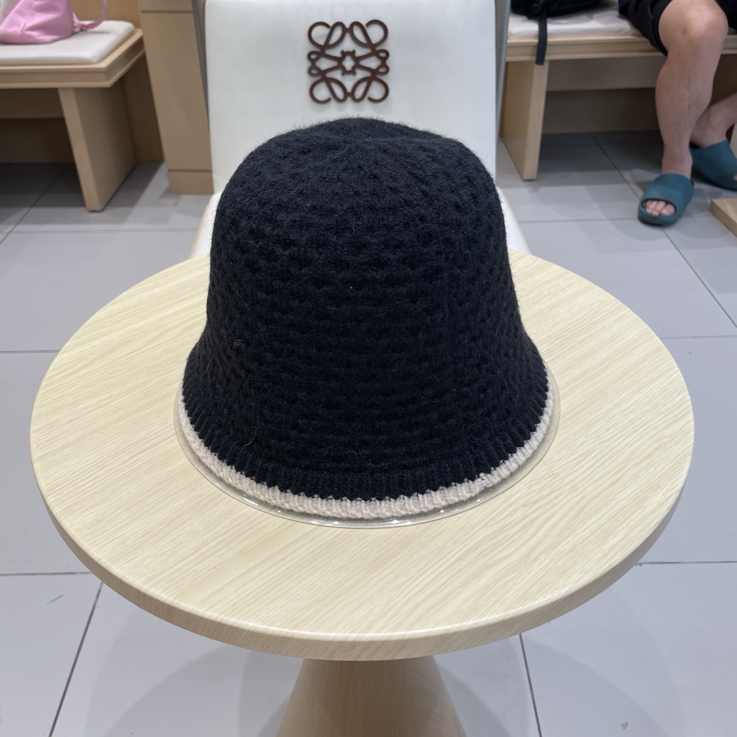 LV路易威登秋冬渔夫帽针织盆帽纯色韩版时尚百搭毛线帽子新款水桶帽网红ins