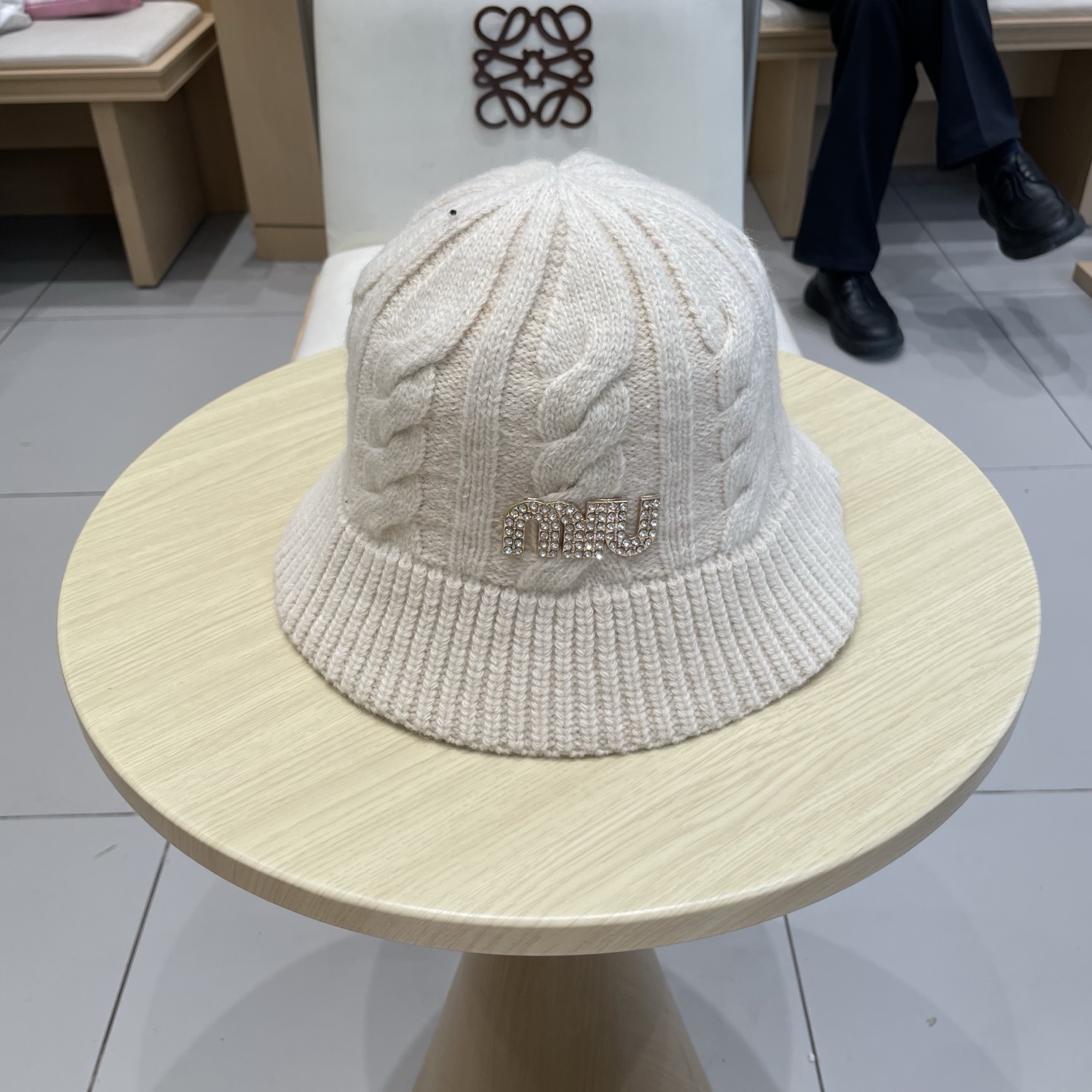 缪缪miumiu针织帽子女秋冬韩j版百搭复古麻花毛线帽日系小边渔夫帽显脸小冷