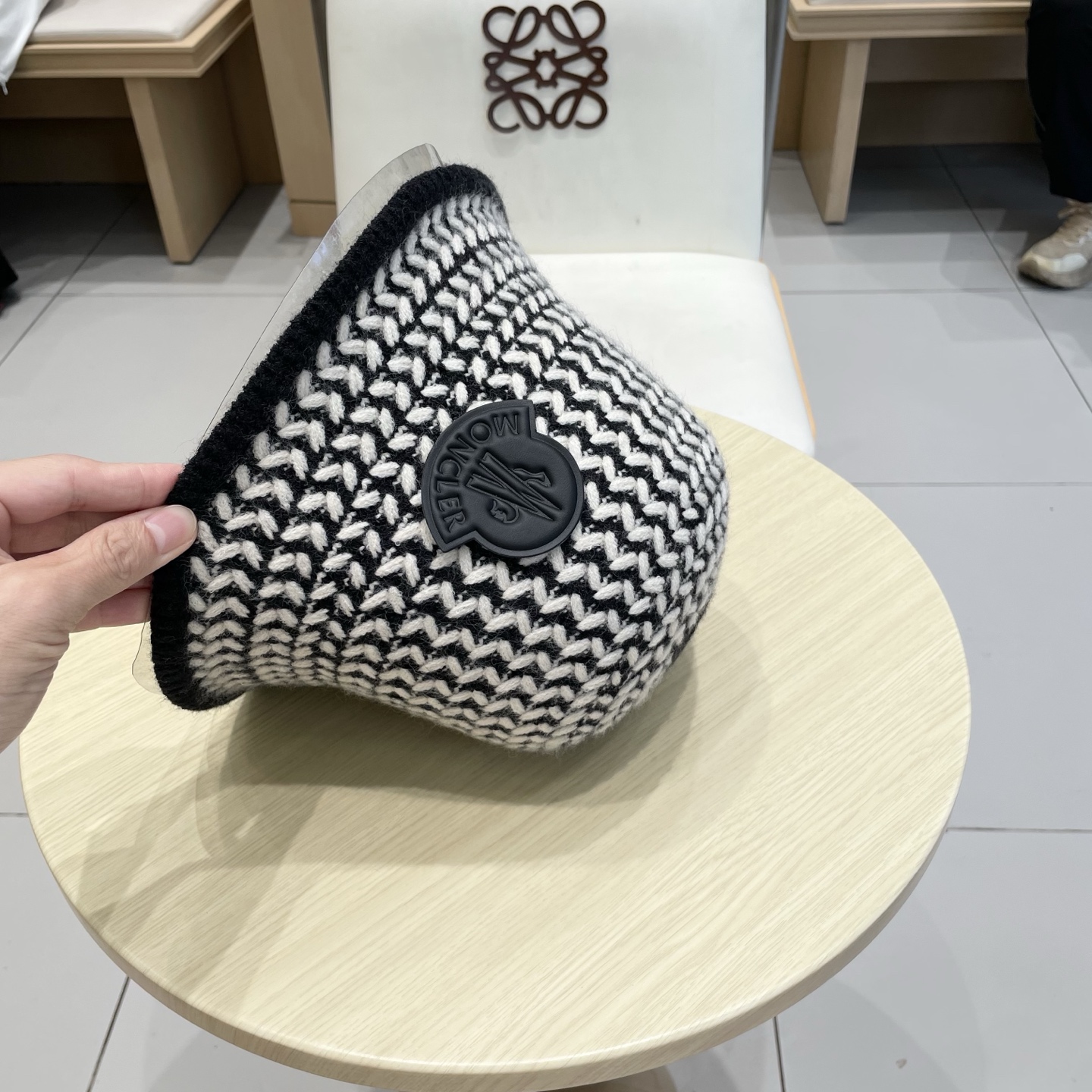 Chanel香奈儿针织渔夫帽，头围57cm