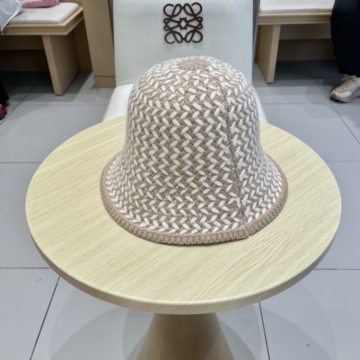 Chanel香奈儿针织渔夫帽，头围57cm