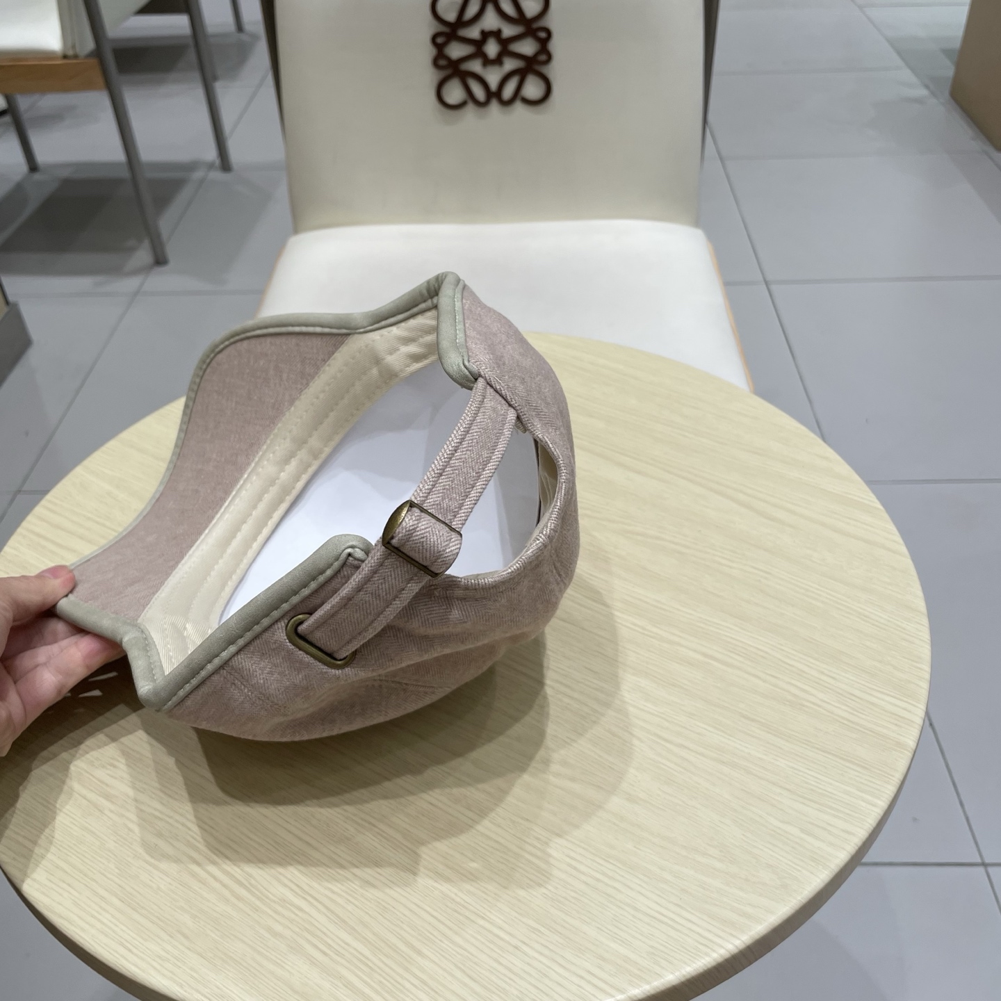 MiuMiu缪缪秋冬新款棒球帽miumiu灯芯绒棒球帽🧢简约，经典，耐看！遮阳防晒挡油头凹造型，分分钟搞