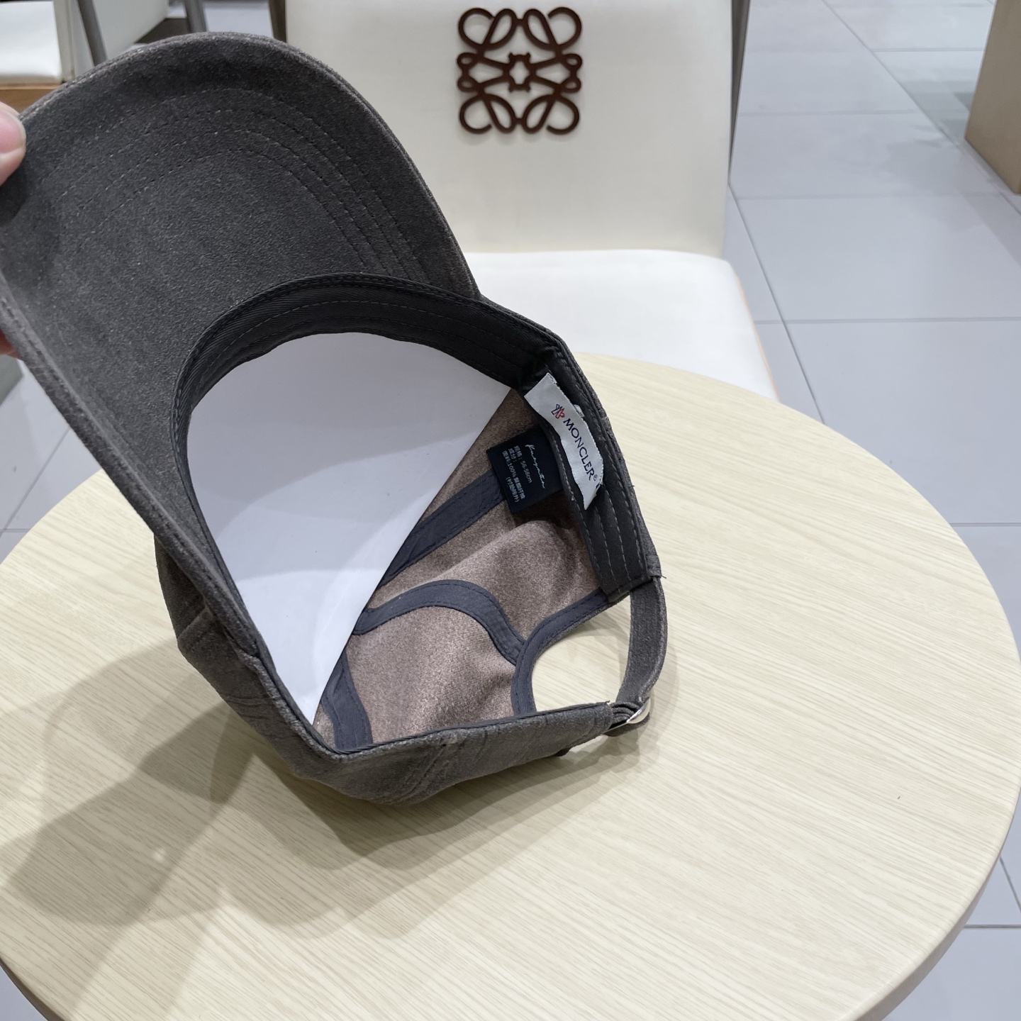 蒙口MONCLER 秋冬新款羊毛棒球帽，年轻时尚潮人穿搭色系，视觉效果超强，立体字母，好看有质感！