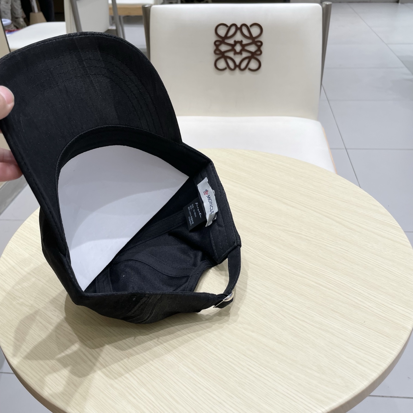 蒙口MONCLER 秋冬新款羊毛棒球帽，年轻时尚潮人穿搭色系，视觉效果超强，立体字母，好看有质感！