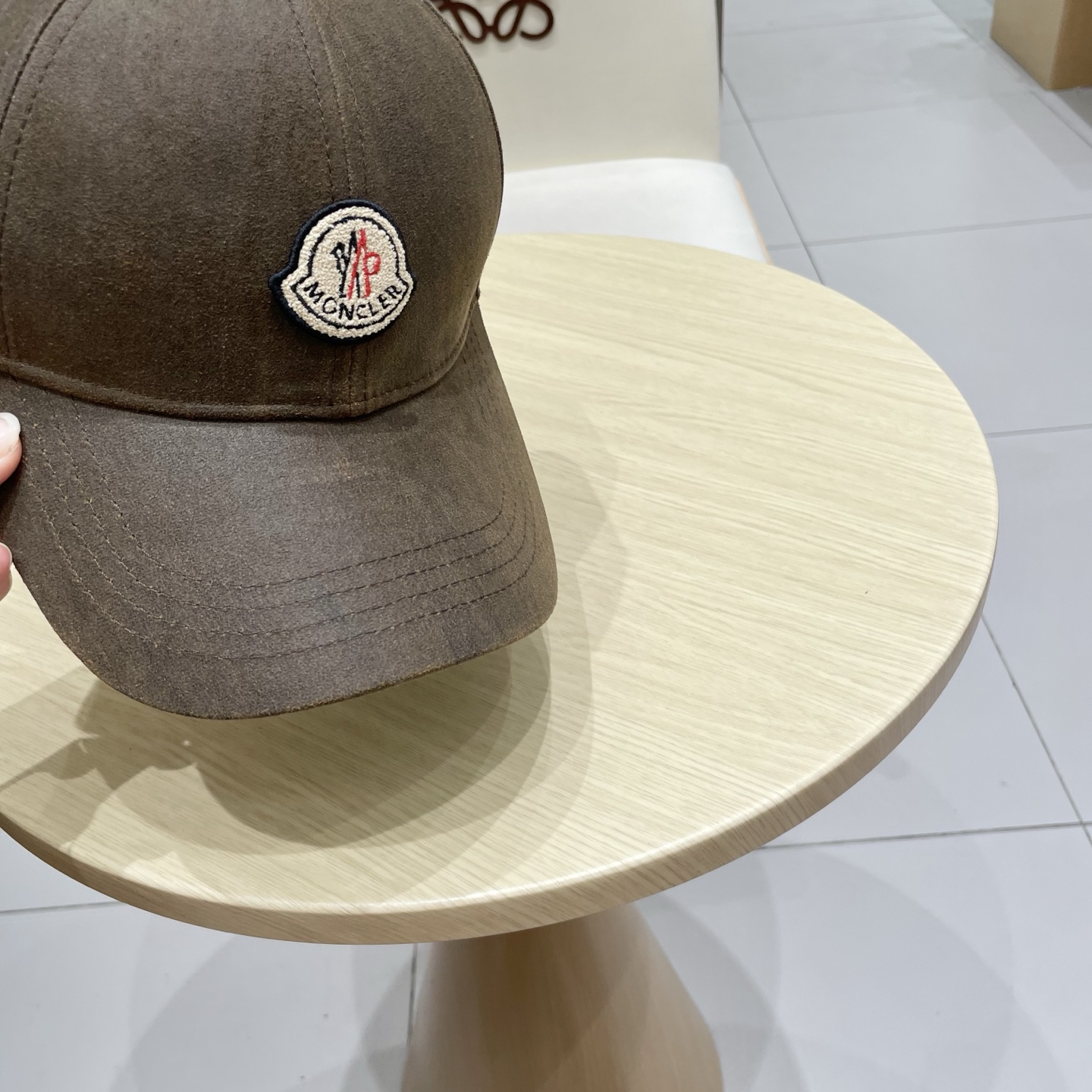 蒙口MONCLER 秋冬新款羊毛棒球帽，年轻时尚潮人穿搭色系，视觉效果超强，立体字母，好看有质感！