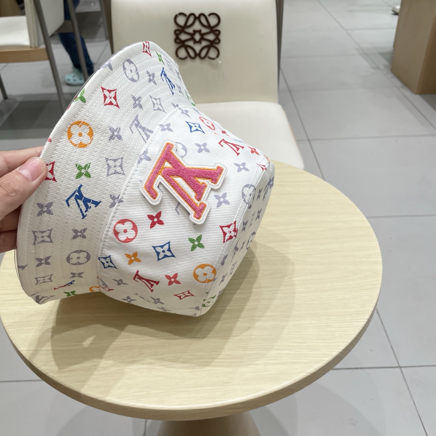 LV路易威登 2025专柜新款提花款渔夫帽🧢很潮！休闲运动款，经典制作，超级好搭衣服！显脸小