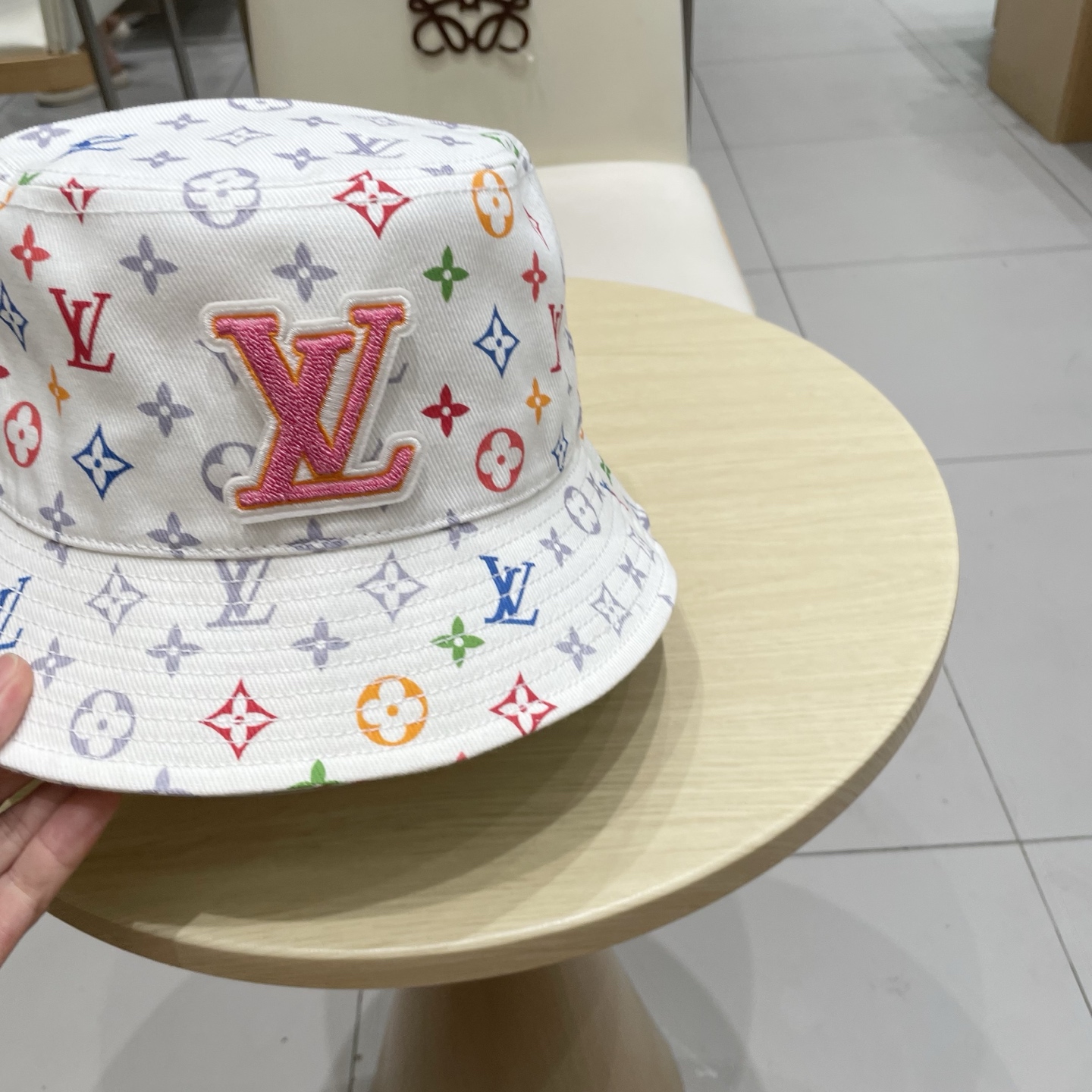 LV路易威登 2025专柜新款提花款渔夫帽🧢很潮！休闲运动款，经典制作，超级好搭衣服！显脸小