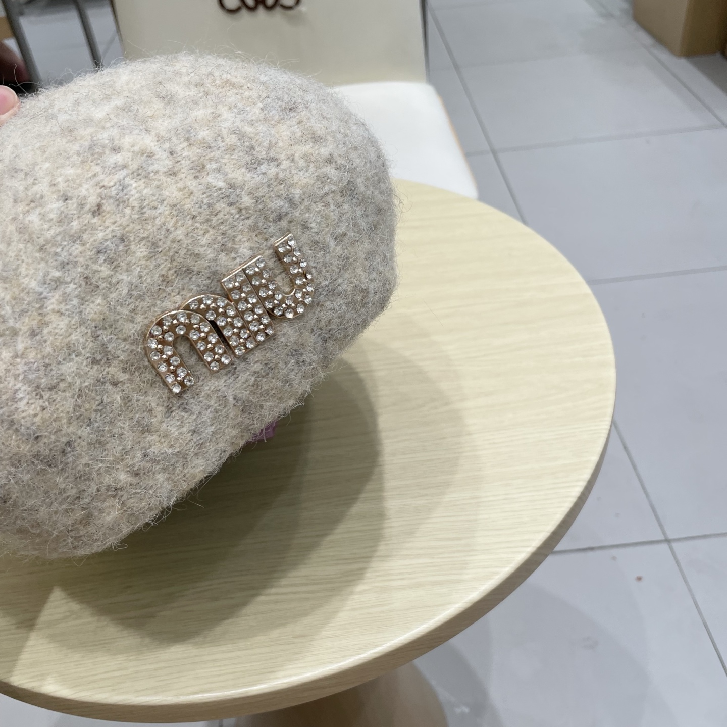 缪缪miumiu大头围贝雷帽女秋冬季毛绒韩版百搭60英伦复古6系画家帽蓓蕾帽