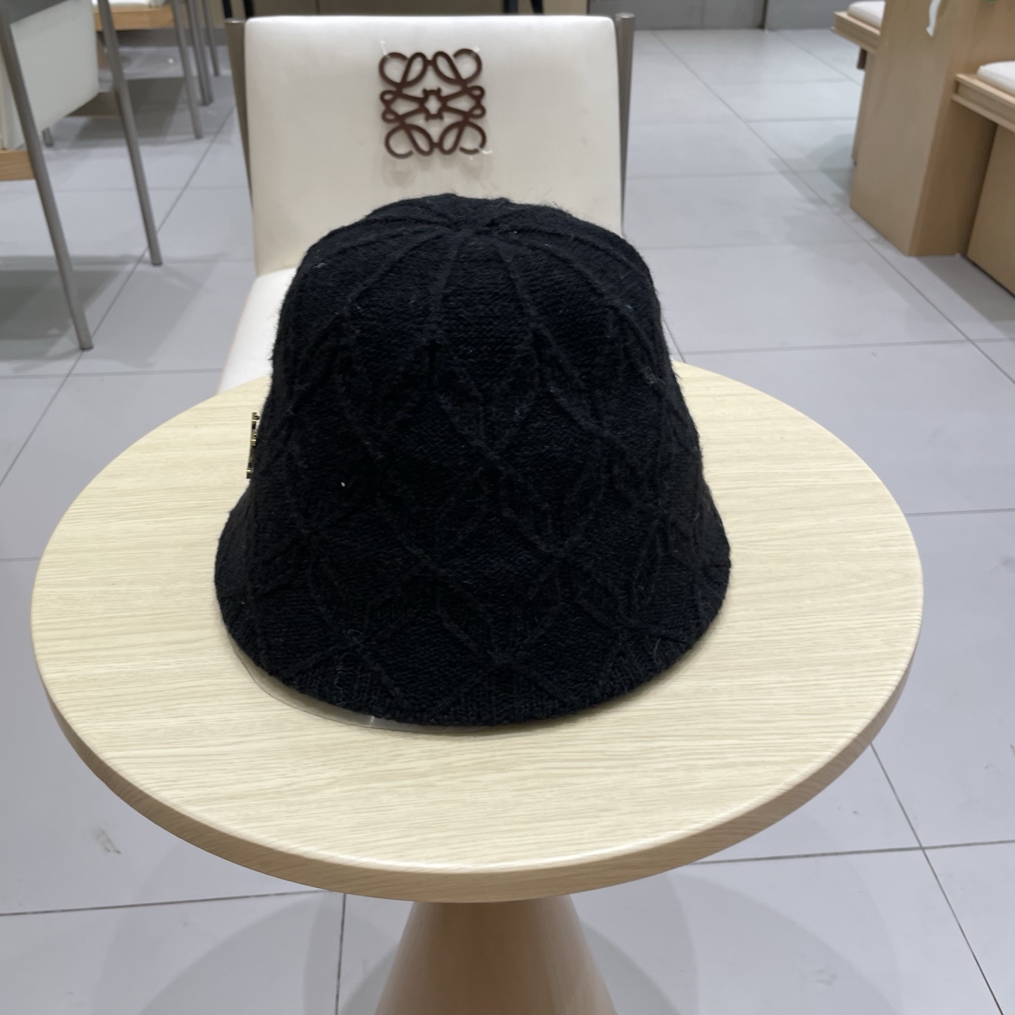 lv路易威登菱形格针织渔夫帽子女秋冬粉红色显脸小水桶帽防晒盆帽