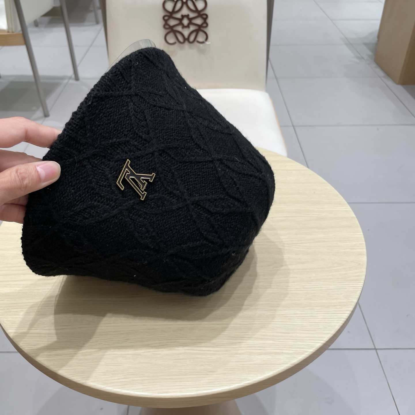 lv路易威登菱形格针织渔夫帽子女秋冬粉红色显脸小水桶帽防晒盆帽