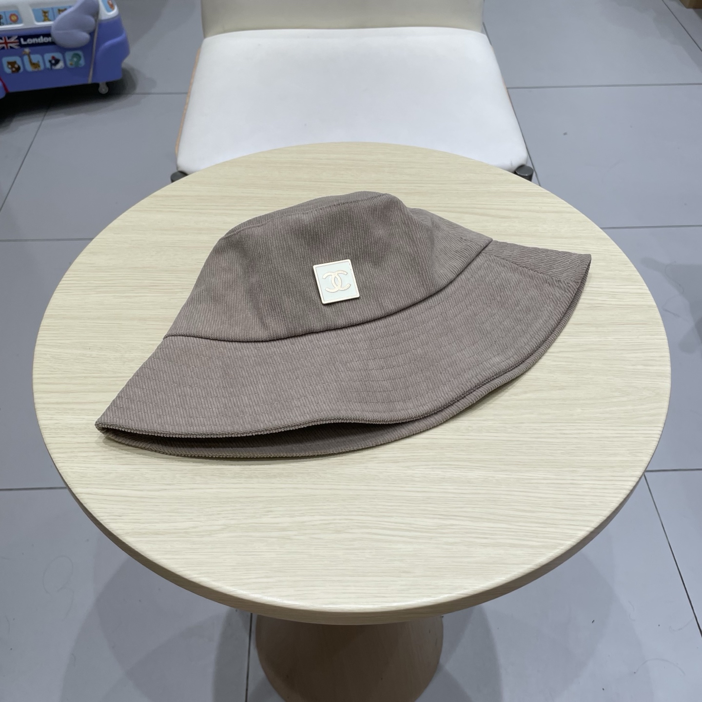 NO:580514,Chanel Chanel - new autumn style bucket hat, classic small fragrance head circumference 57cm ~ hat bucket hat baseball cap knitted hat, hat, chanel, chanel, espadrilles, hats19860909香奈儿Chanel-秋款新款渔夫帽,经典小香风头围57cm～帽子渔夫帽棒球帽针织帽,帽子,chanel,chanel,espadrilles,hats,hat