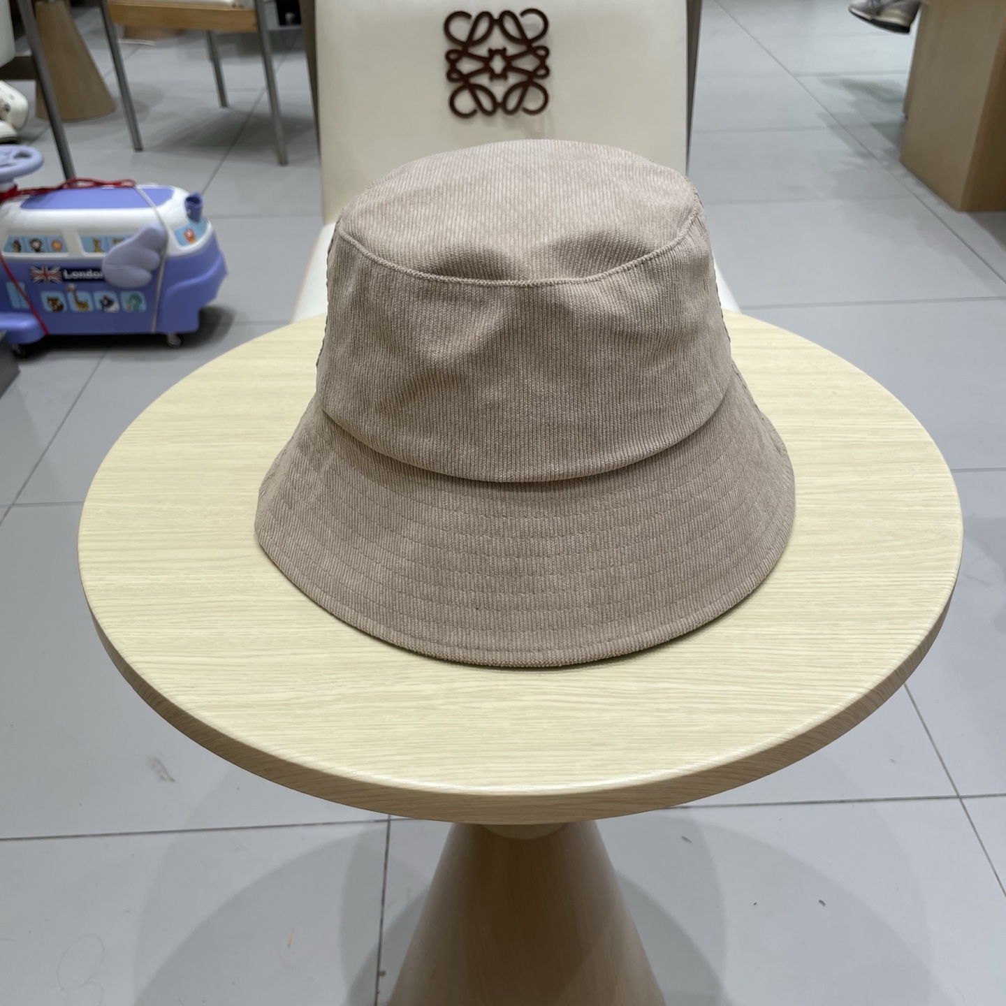 香奈儿Chanel-秋款新款渔夫帽，经典小香风头围57cm～