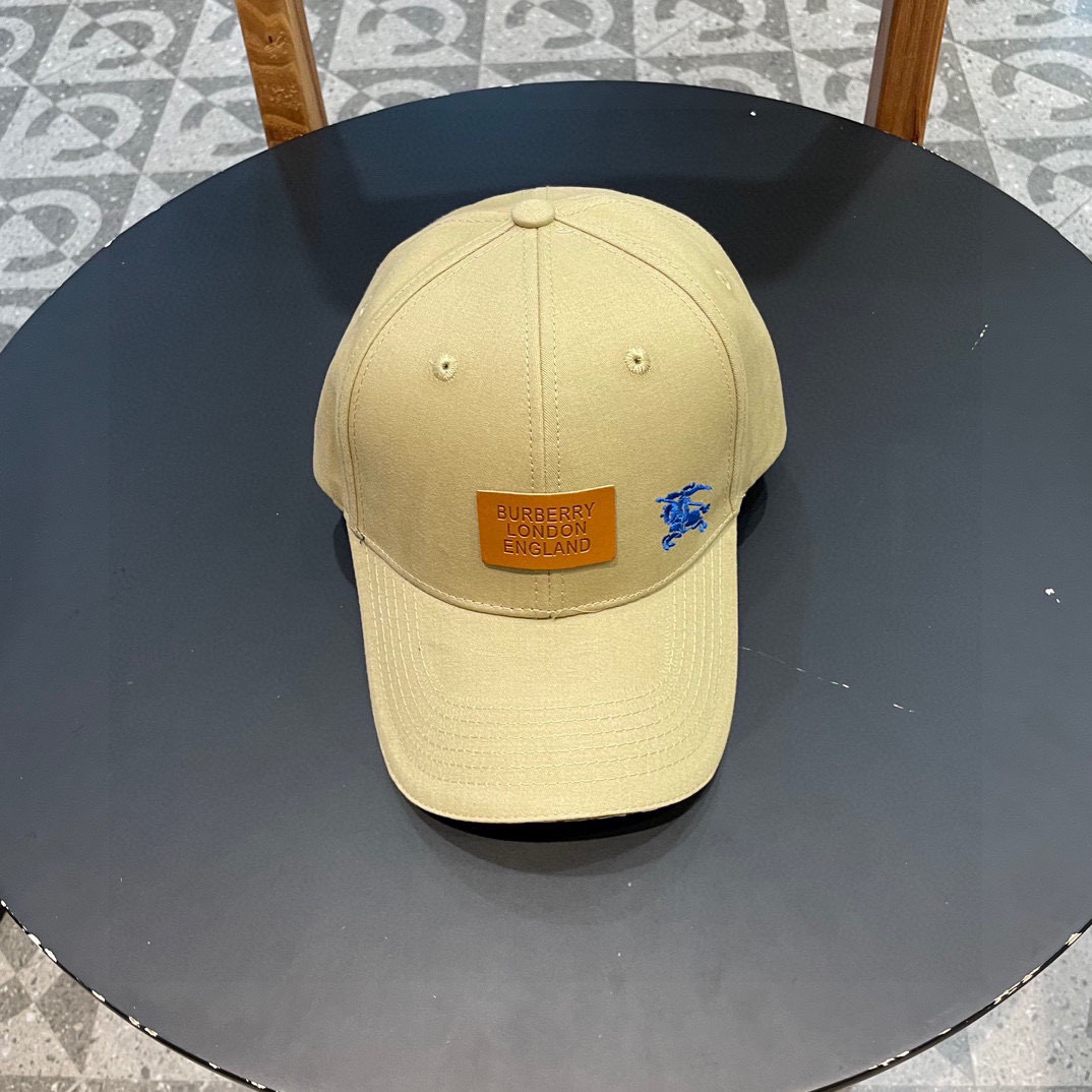Burberry（巴宝莉）原单新款棒球帽  专柜热卖款纯棉内里，轻盈透气。完美版型，对格精准无误，原厂品