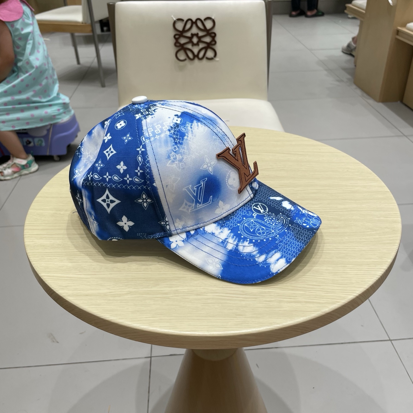 🧢路易威登棒球帽 LouisVuitton😍新款LV棒球帽，重工打造♥️高端大气，百搭款🤗男女通用！跑量