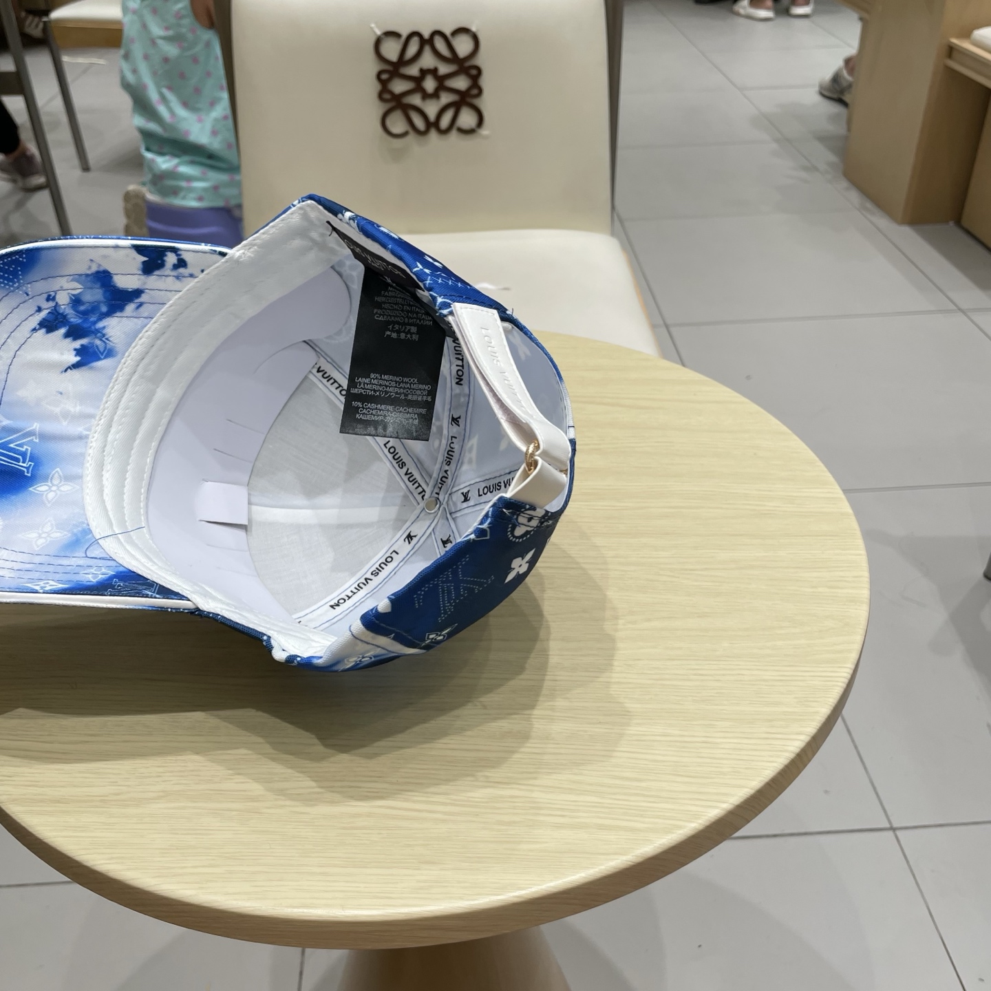 🧢路易威登棒球帽 LouisVuitton😍新款LV棒球帽，重工打造♥️高端大气，百搭款🤗男女通用！跑量