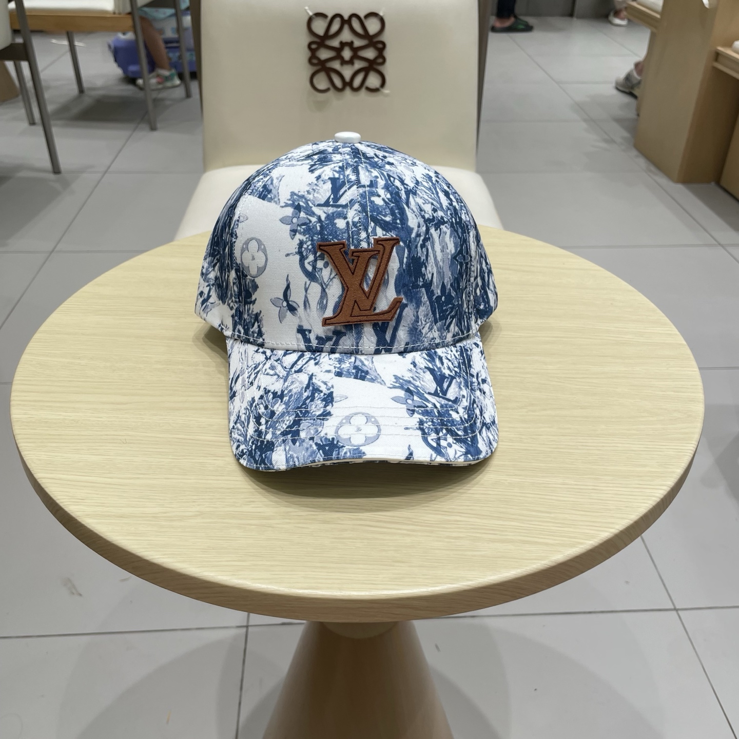 🧢路易威登棒球帽 LouisVuitton😍新款LV棒球帽，重工打造♥️高端大气，百搭款🤗男女通用！跑量