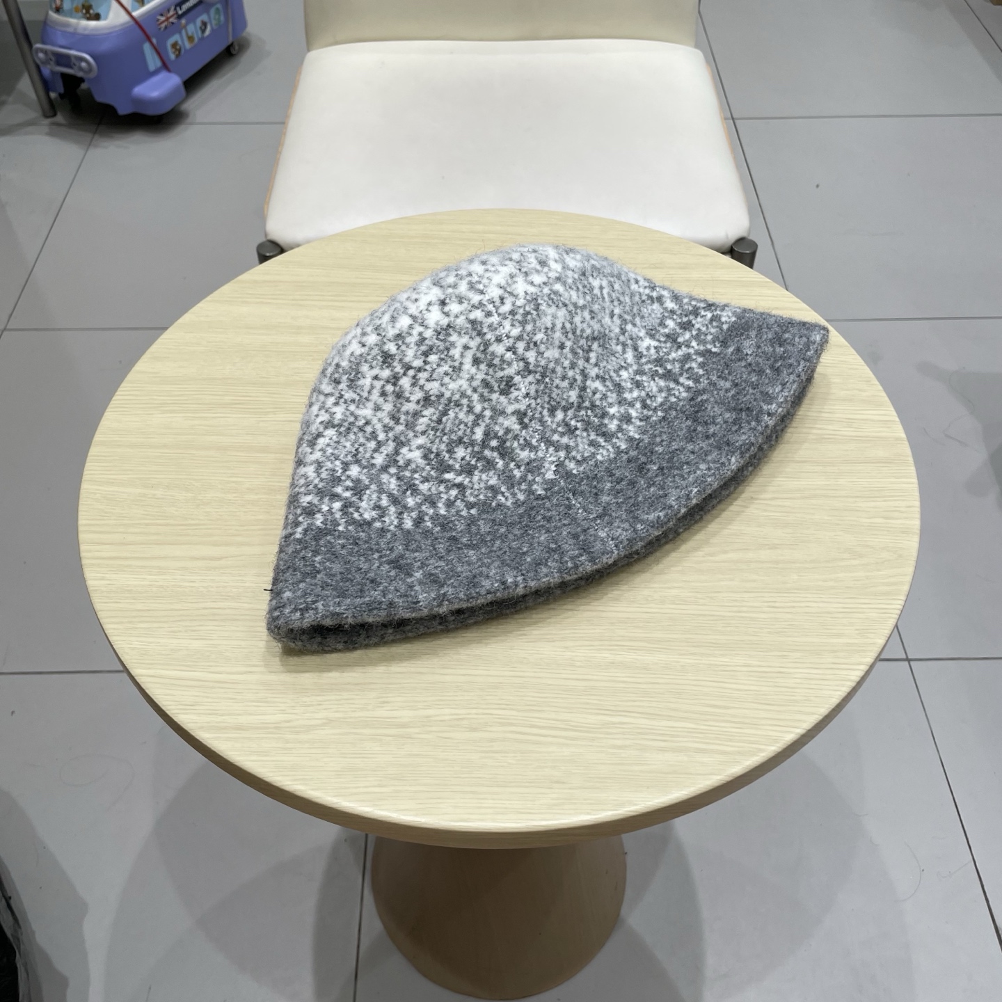 🧢路易威登棒球帽 LouisVuitton😍复古羊毛黑色渔夫帽秋冬季女士保暖护耳针织帽子显脸小盆帽