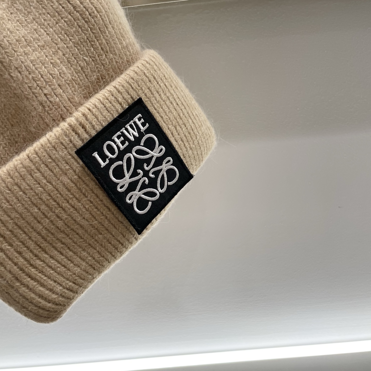  ＬＯＥＷＥ罗意威新款针织毛线帽，专柜新款，男女通用