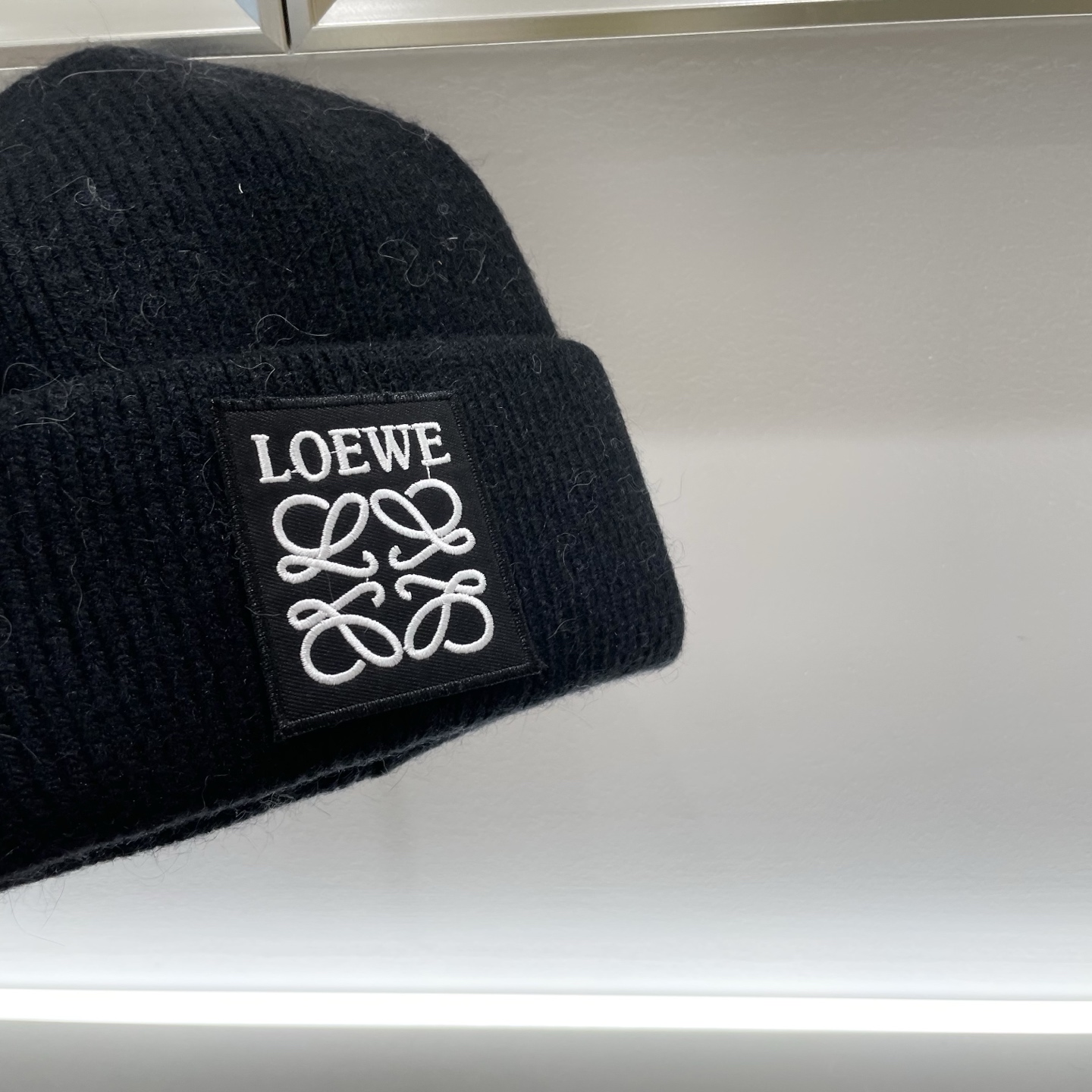  ＬＯＥＷＥ罗意威新款针织毛线帽，专柜新款，男女通用