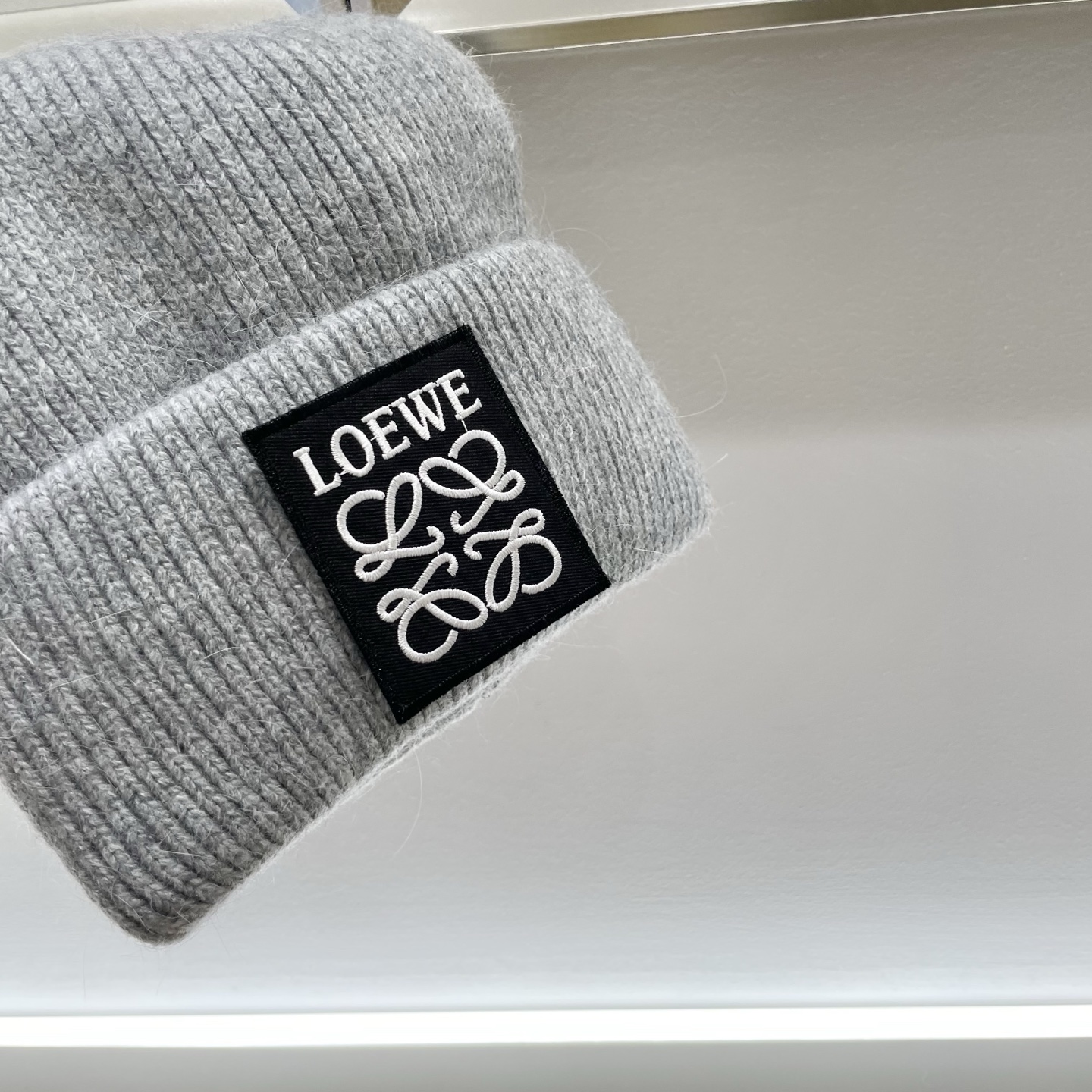  ＬＯＥＷＥ罗意威新款针织毛线帽，专柜新款，男女通用