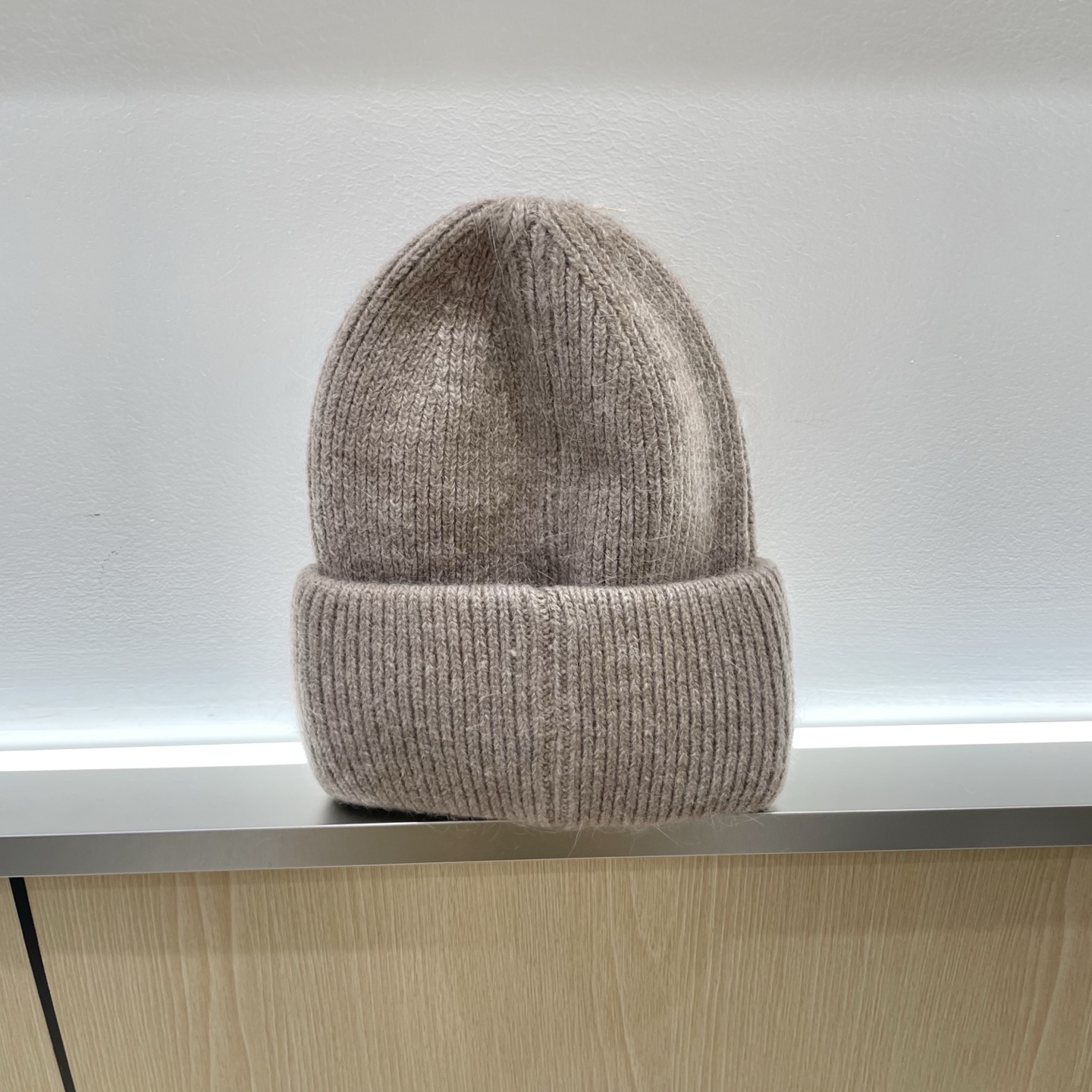  ＬＯＥＷＥ罗意威新款针织毛线帽，专柜新款，男女通用