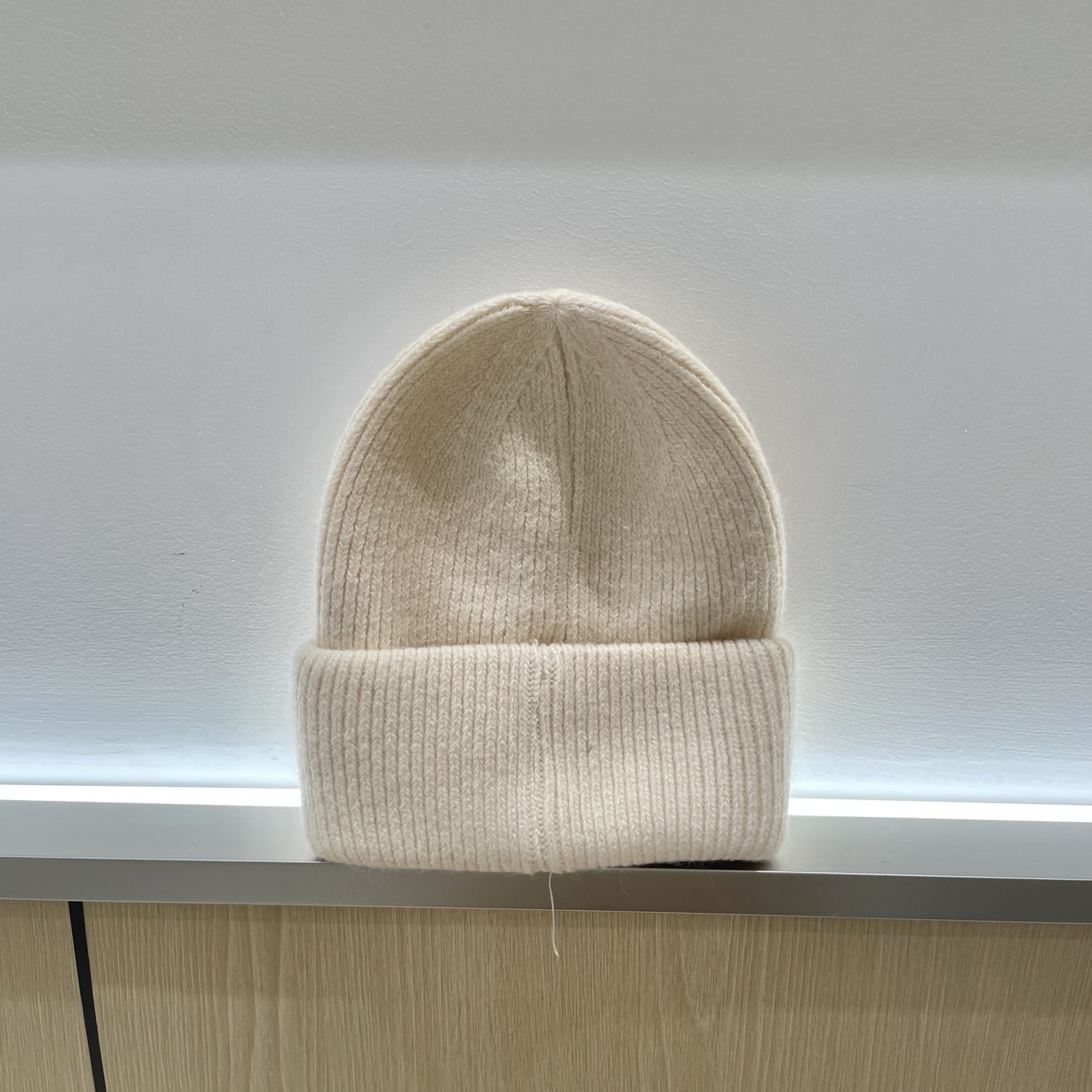  ＬＯＥＷＥ罗意威新款针织毛线帽，专柜新款，男女通用