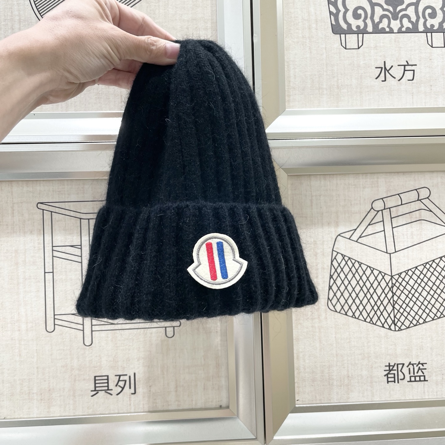   蒙口Moncler盟可睐💥官网经典针织帽，原单复刻.非常柔软亲肤，弹性很好💓有质感又非常百搭的款式~