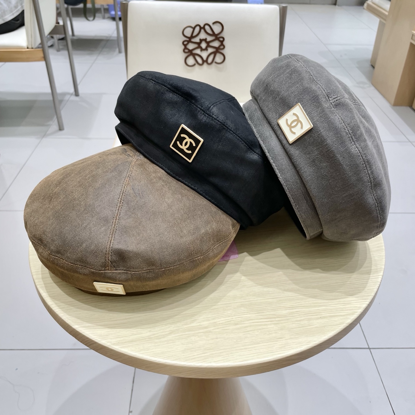  chanel香奈儿秋冬复古麂皮绒贝雷帽韩系文艺百搭画家帽平顶港式显脸小黑帽子女