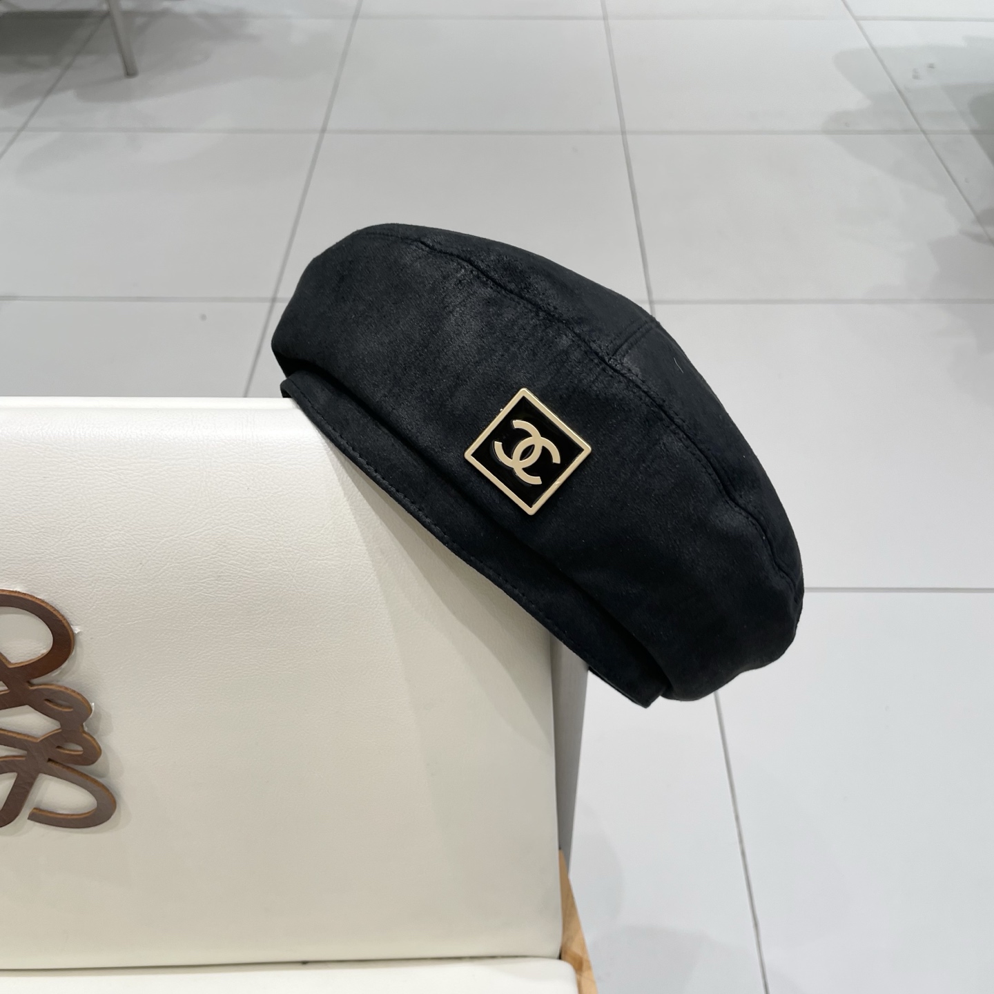  chanel香奈儿秋冬复古麂皮绒贝雷帽韩系文艺百搭画家帽平顶港式显脸小黑帽子女