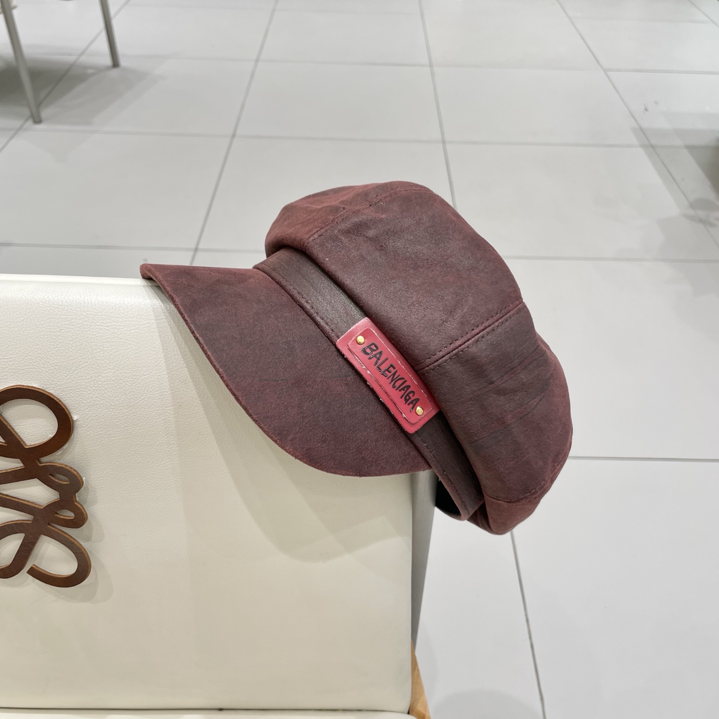  巴黎世家麂皮绒棕色八角贝雷帽女夏季大头围复古画家报童帽短檐鸭舌帽大码