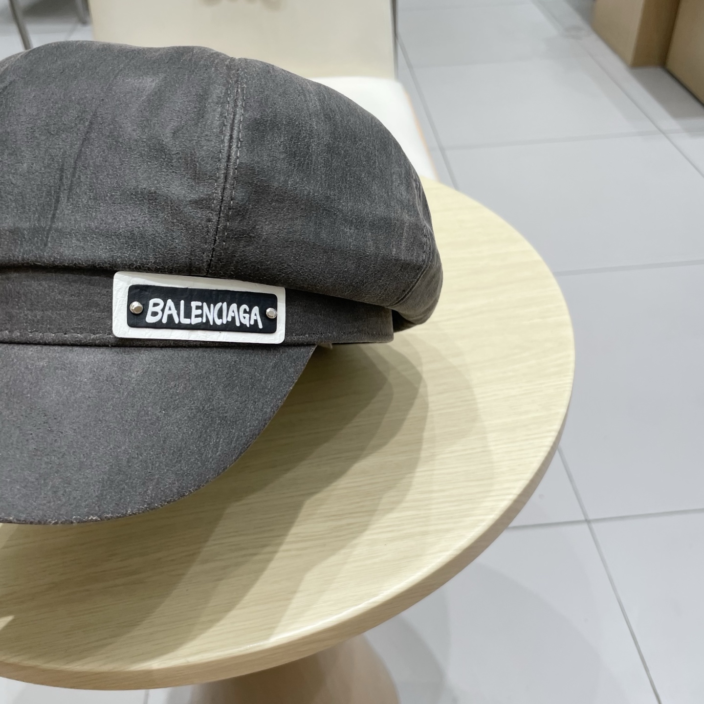  巴黎世家麂皮绒棕色八角贝雷帽女夏季大头围复古画家报童帽短檐鸭舌帽大码