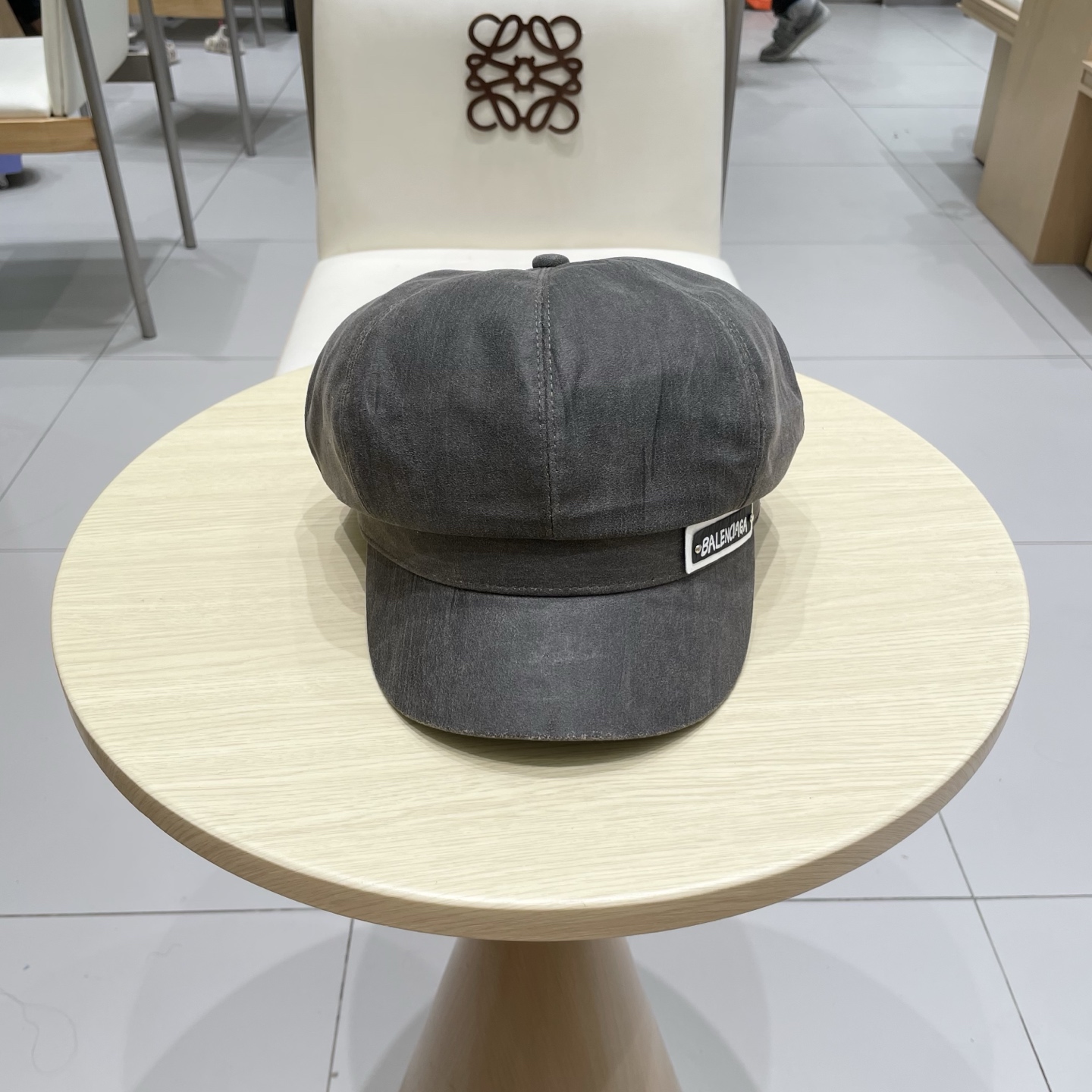  巴黎世家麂皮绒棕色八角贝雷帽女夏季大头围复古画家报童帽短檐鸭舌帽大码