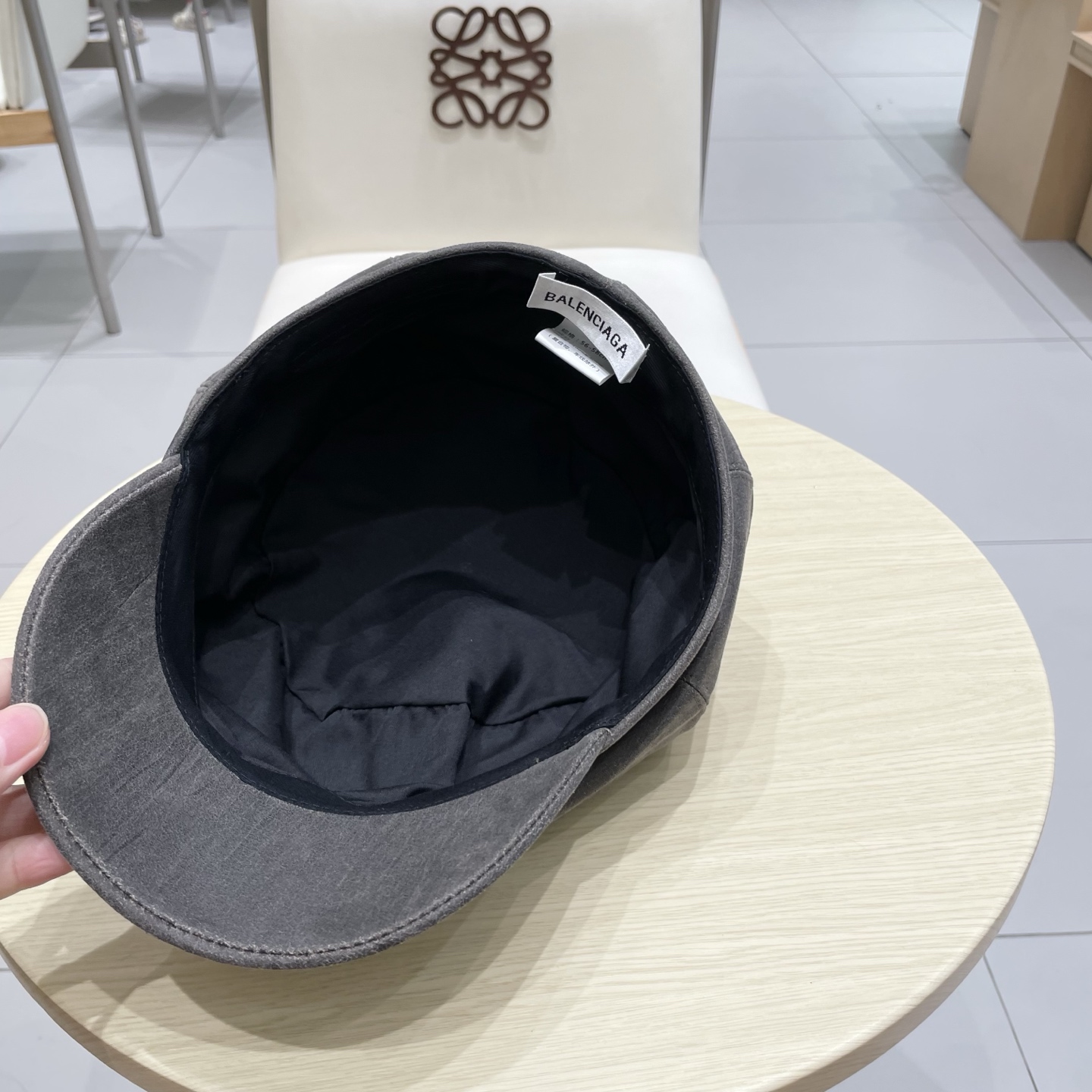  巴黎世家麂皮绒棕色八角贝雷帽女夏季大头围复古画家报童帽短檐鸭舌帽大码