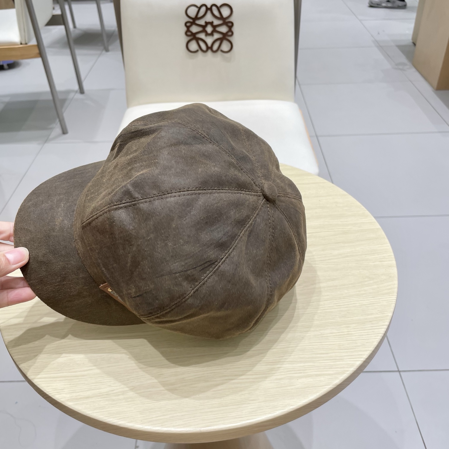  巴黎世家麂皮绒棕色八角贝雷帽女夏季大头围复古画家报童帽短檐鸭舌帽大码