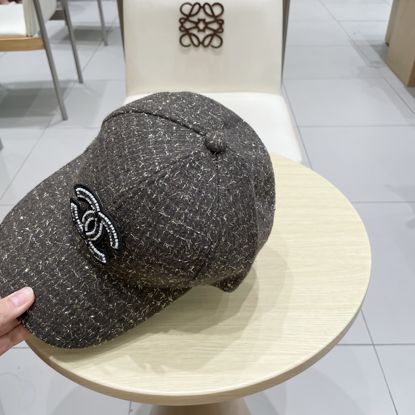  CHANEL香奈儿】秋冬新款简约logo棒球帽，新款出货，大牌款超好搭配，赶紧入手！