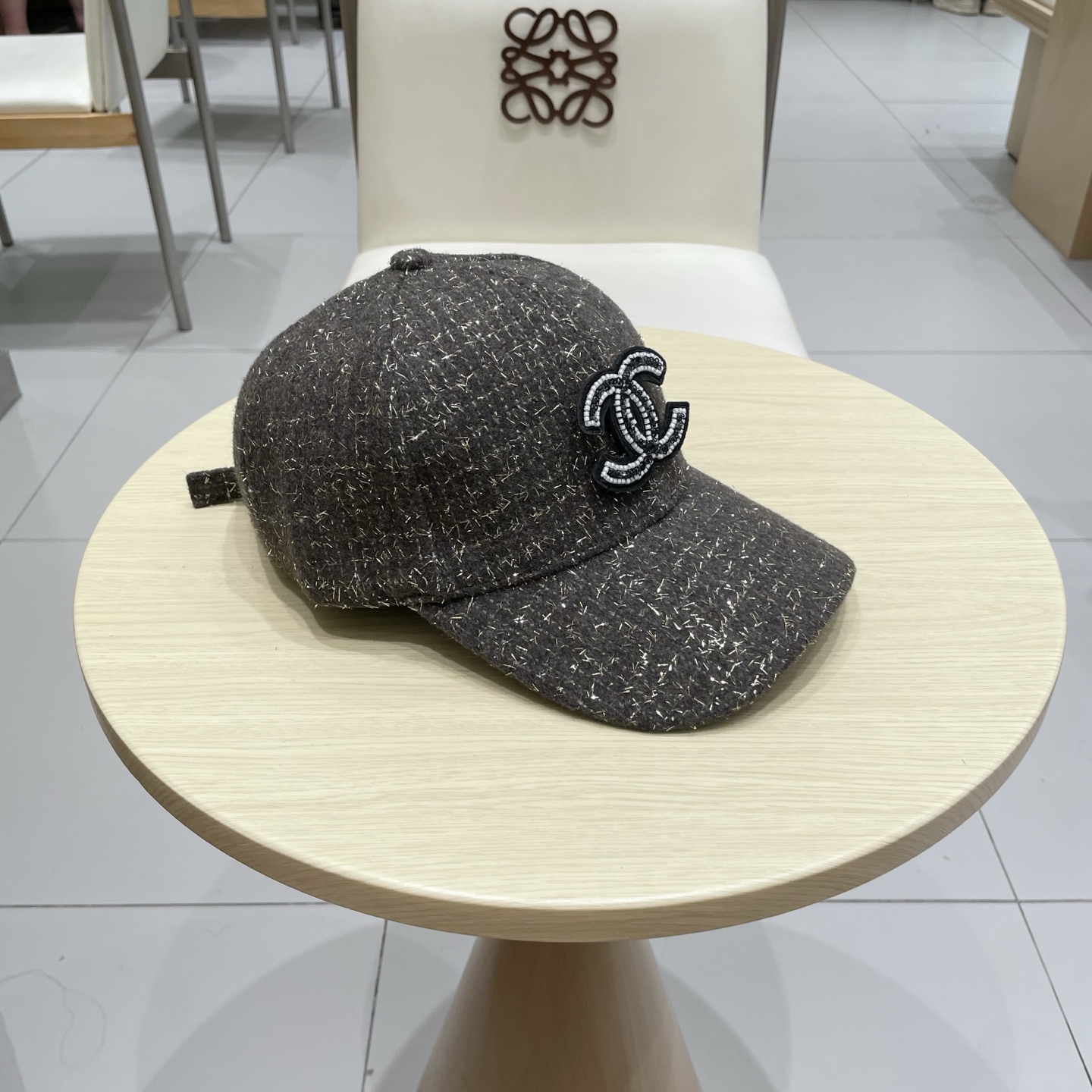  CHANEL香奈儿】秋冬新款简约logo棒球帽，新款出货，大牌款超好搭配，赶紧入手！