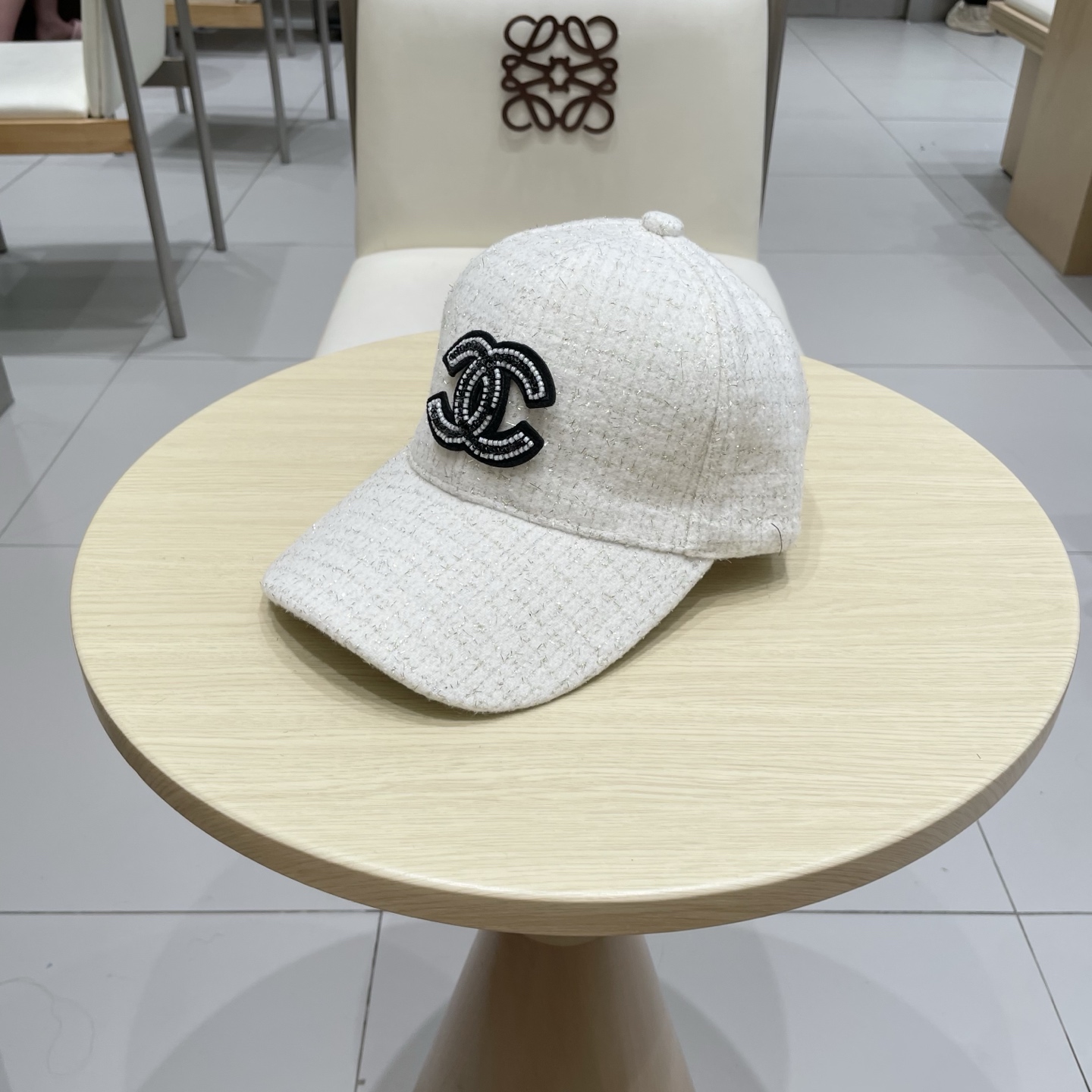  CHANEL香奈儿】秋冬新款简约logo棒球帽，新款出货，大牌款超好搭配，赶紧入手！