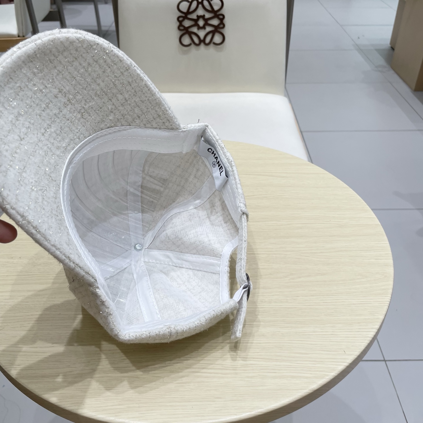  CHANEL香奈儿】秋冬新款简约logo棒球帽，新款出货，大牌款超好搭配，赶紧入手！