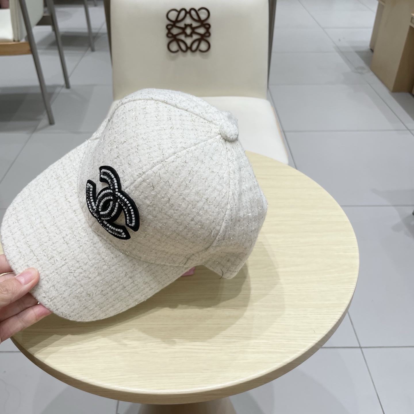  CHANEL香奈儿】秋冬新款简约logo棒球帽，新款出货，大牌款超好搭配，赶紧入手！