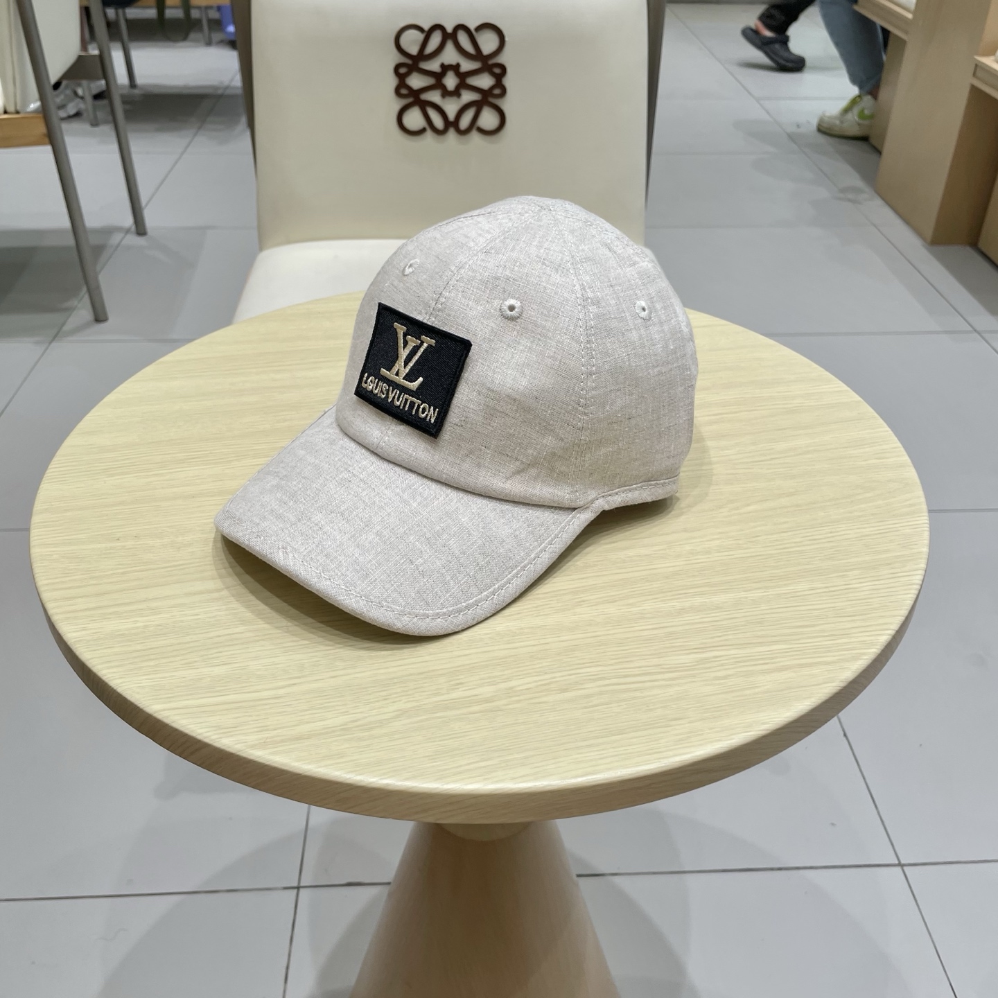🧢路易威登棒球帽 LouisVuitton😍新款LV棒球帽，重工打造♥️高端大气，百搭款🤗男女通用！跑量