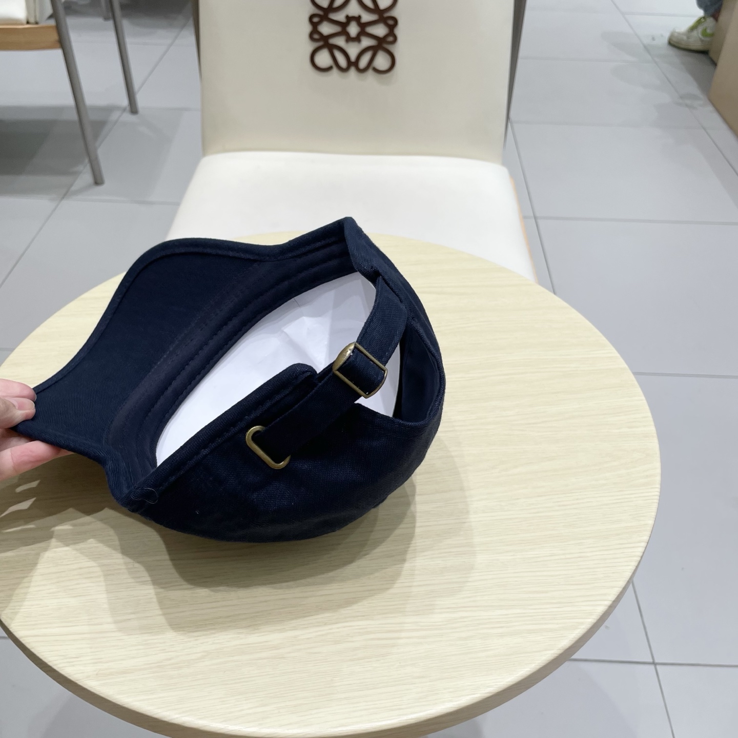 🧢路易威登棒球帽 LouisVuitton😍新款LV棒球帽，重工打造♥️高端大气，百搭款🤗男女通用！跑量