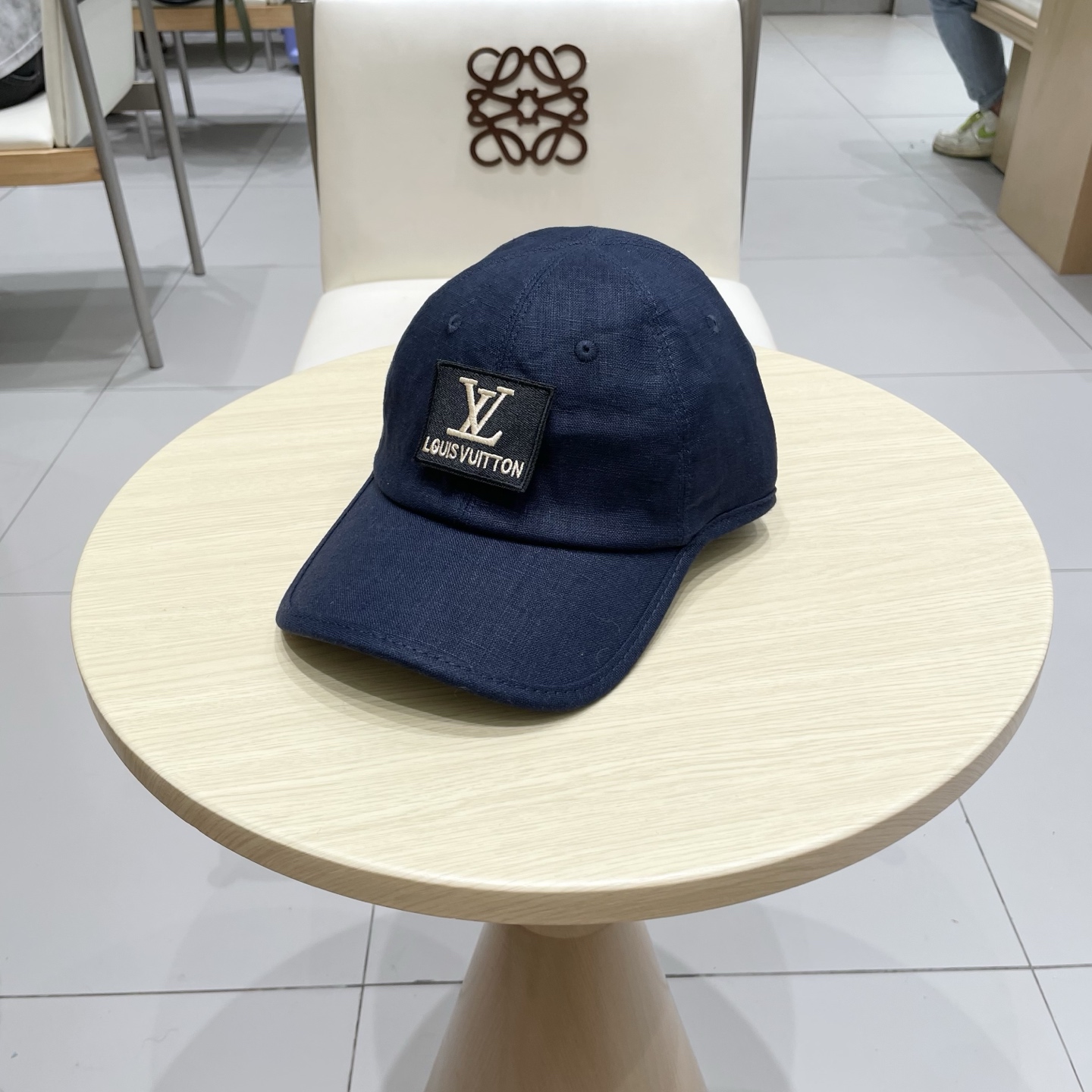 🧢路易威登棒球帽 LouisVuitton😍新款LV棒球帽，重工打造♥️高端大气，百搭款🤗男女通用！跑量