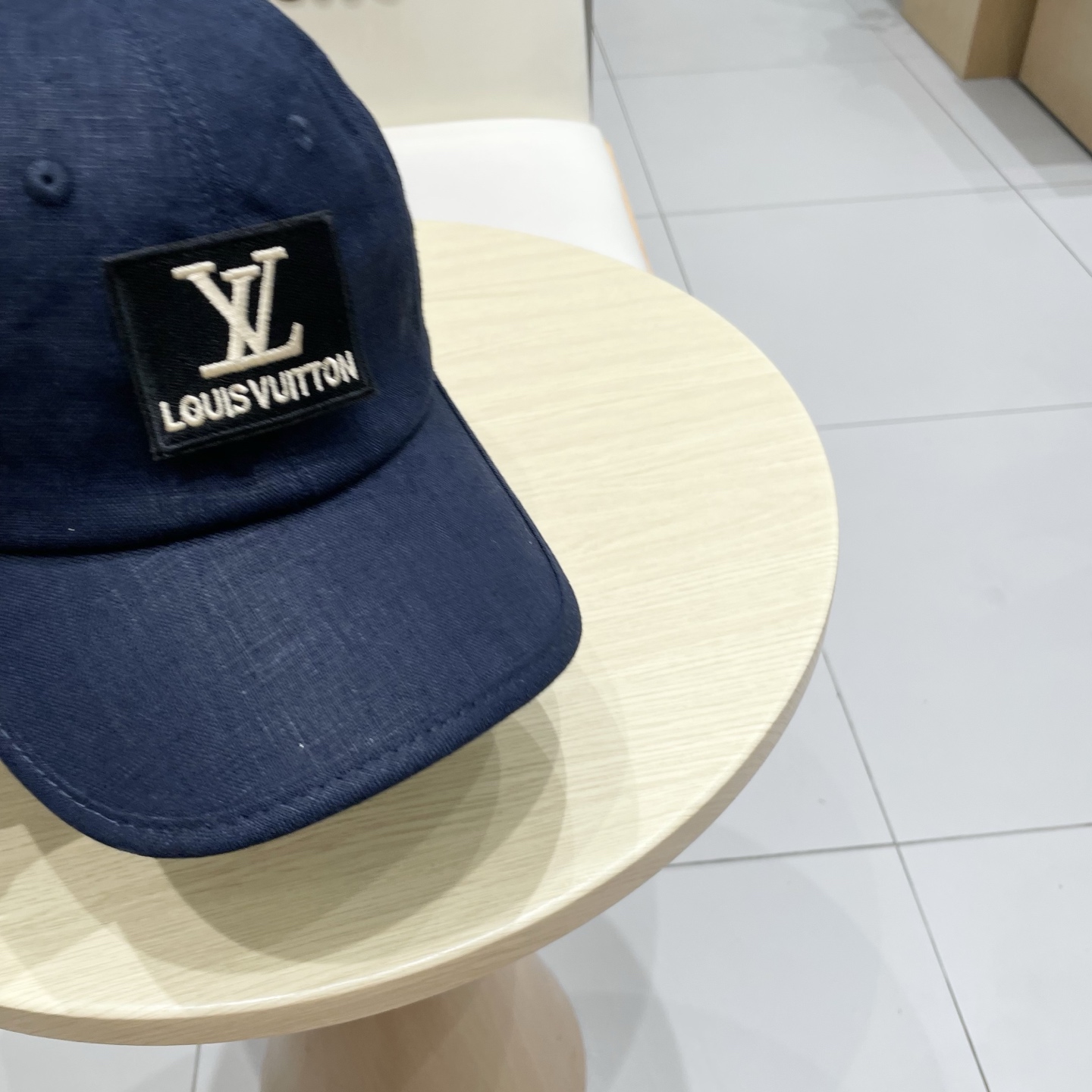 🧢路易威登棒球帽 LouisVuitton😍新款LV棒球帽，重工打造♥️高端大气，百搭款🤗男女通用！跑量